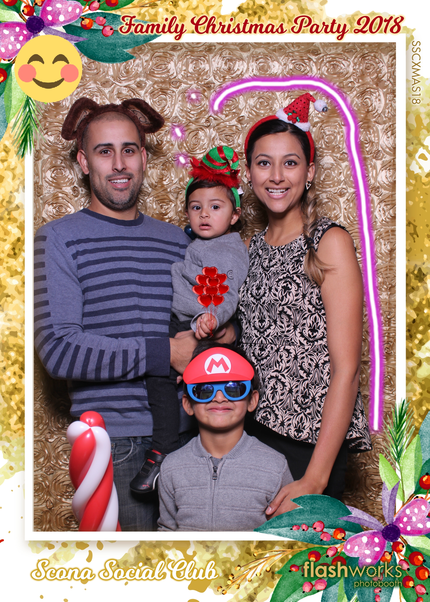 Scona Social Club Family Christmas Party | View more photos from the event at gallery.flashworksphotobooth.com/u/FlashworksPhotoboothInc/Scona-Social-Club-Family-Christmas-Party