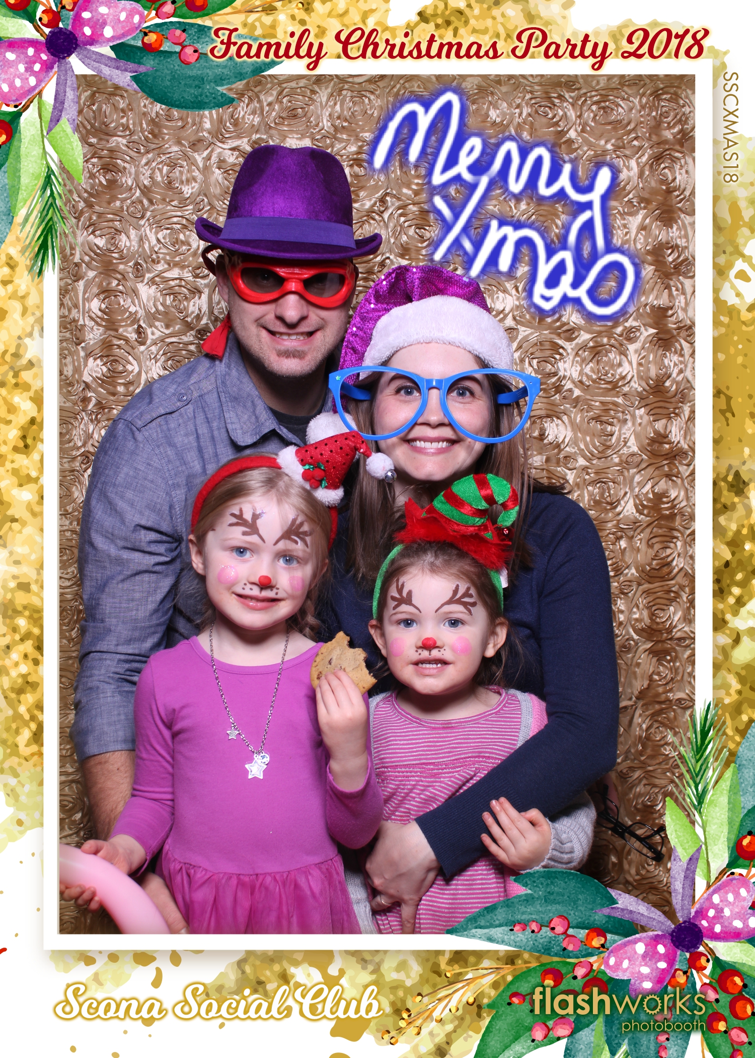 Scona Social Club Family Christmas Party | View more photos from the event at gallery.flashworksphotobooth.com/u/FlashworksPhotoboothInc/Scona-Social-Club-Family-Christmas-Party