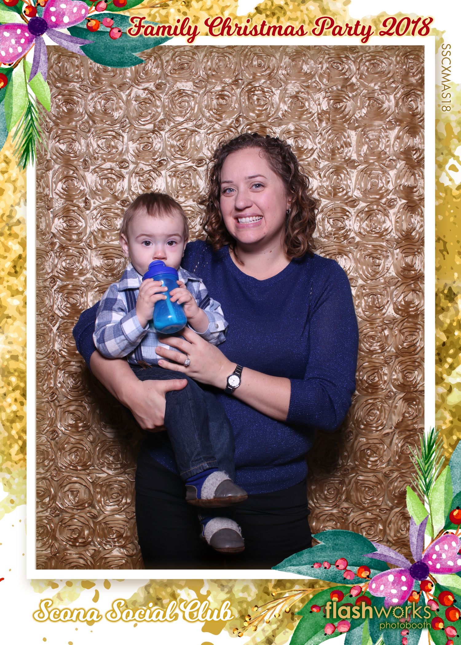 Scona Social Club Family Christmas Party | View more photos from the event at gallery.flashworksphotobooth.com/u/FlashworksPhotoboothInc/Scona-Social-Club-Family-Christmas-Party