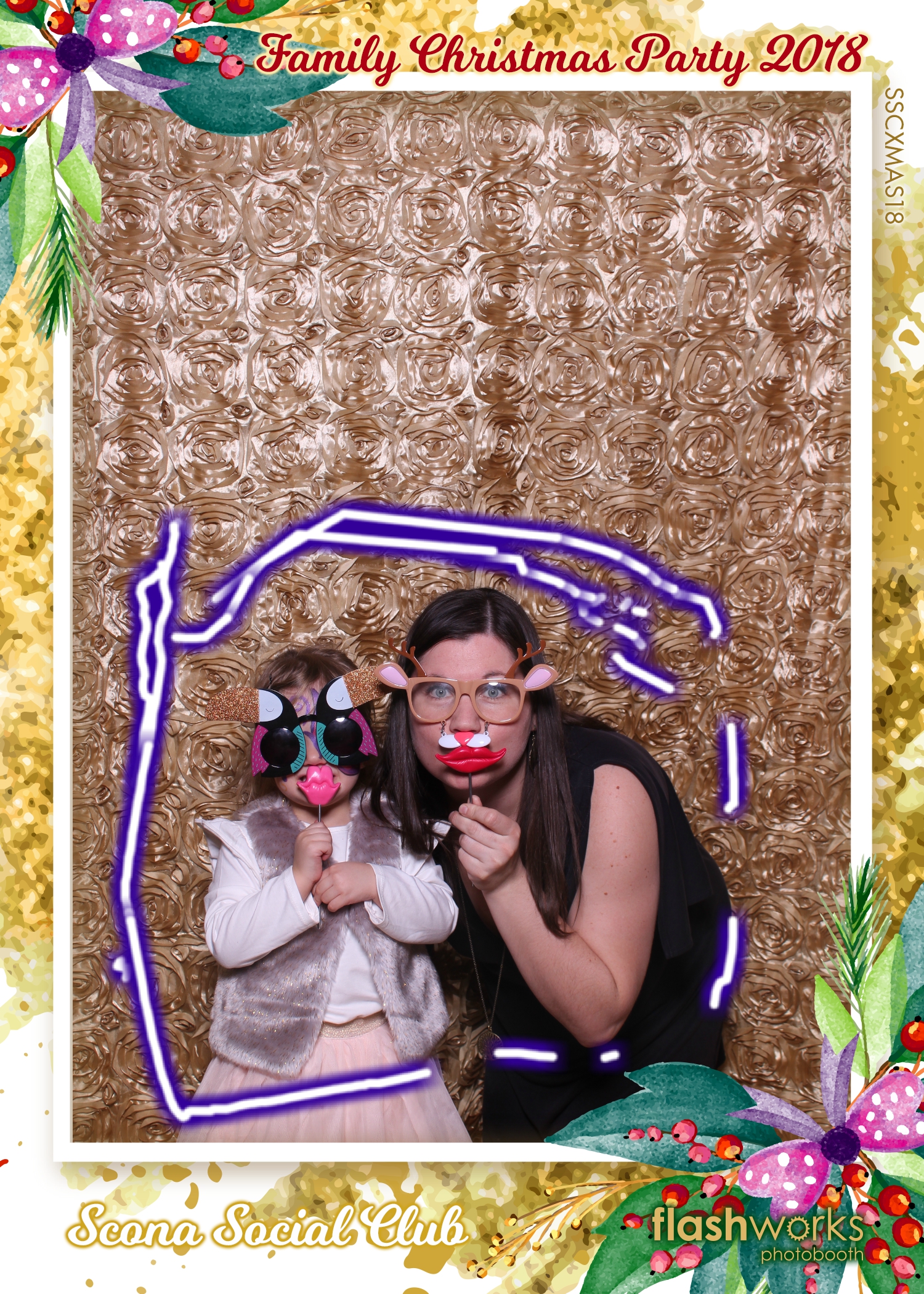 Scona Social Club Family Christmas Party | View more photos from the event at gallery.flashworksphotobooth.com/u/FlashworksPhotoboothInc/Scona-Social-Club-Family-Christmas-Party