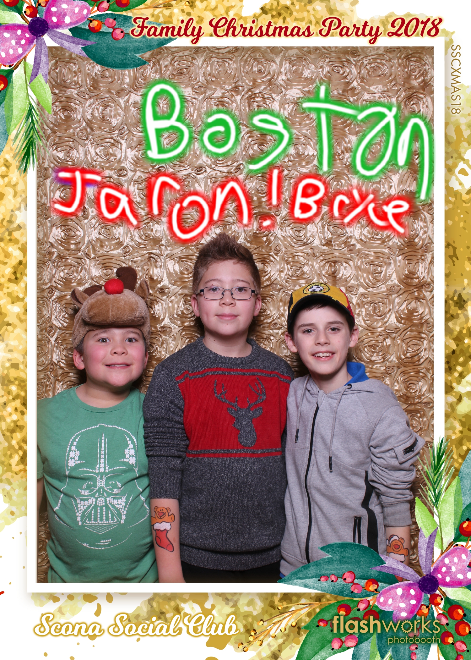 Scona Social Club Family Christmas Party | View more photos from the event at gallery.flashworksphotobooth.com/u/FlashworksPhotoboothInc/Scona-Social-Club-Family-Christmas-Party