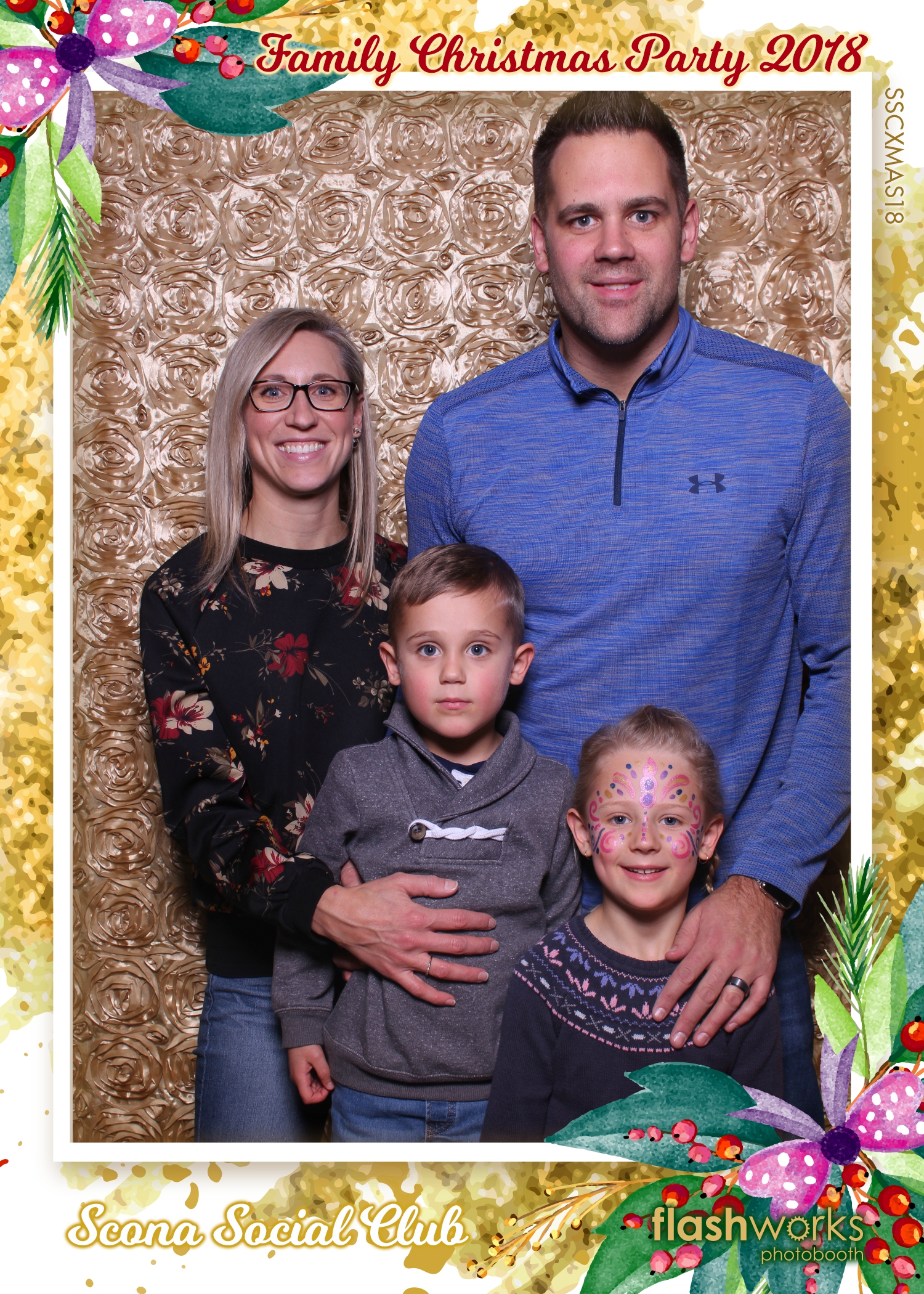 Scona Social Club Family Christmas Party | View more photos from the event at gallery.flashworksphotobooth.com/u/FlashworksPhotoboothInc/Scona-Social-Club-Family-Christmas-Party