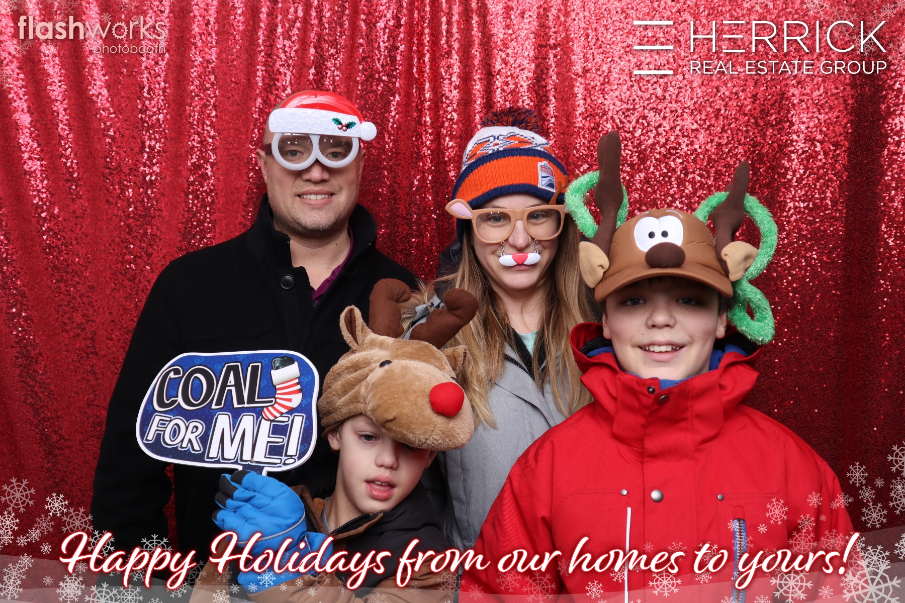 2022 St. Albert Snowflake Festival - Photo booth sponsored by Herrick Real Estate Group | View more photos from the event at gallery.flashworksphotobooth.com/u/FlashworksPhotoboothInc/2022-St-Albert-Snowflake-Festival-Photo-booth-sponsored-by-Herrick-Real