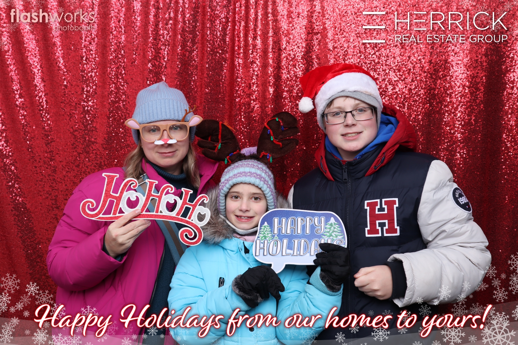 2022 St. Albert Snowflake Festival - Photo booth sponsored by Herrick Real Estate Group | View more photos from the event at gallery.flashworksphotobooth.com/u/FlashworksPhotoboothInc/2022-St-Albert-Snowflake-Festival-Photo-booth-sponsored-by-Herrick-Real