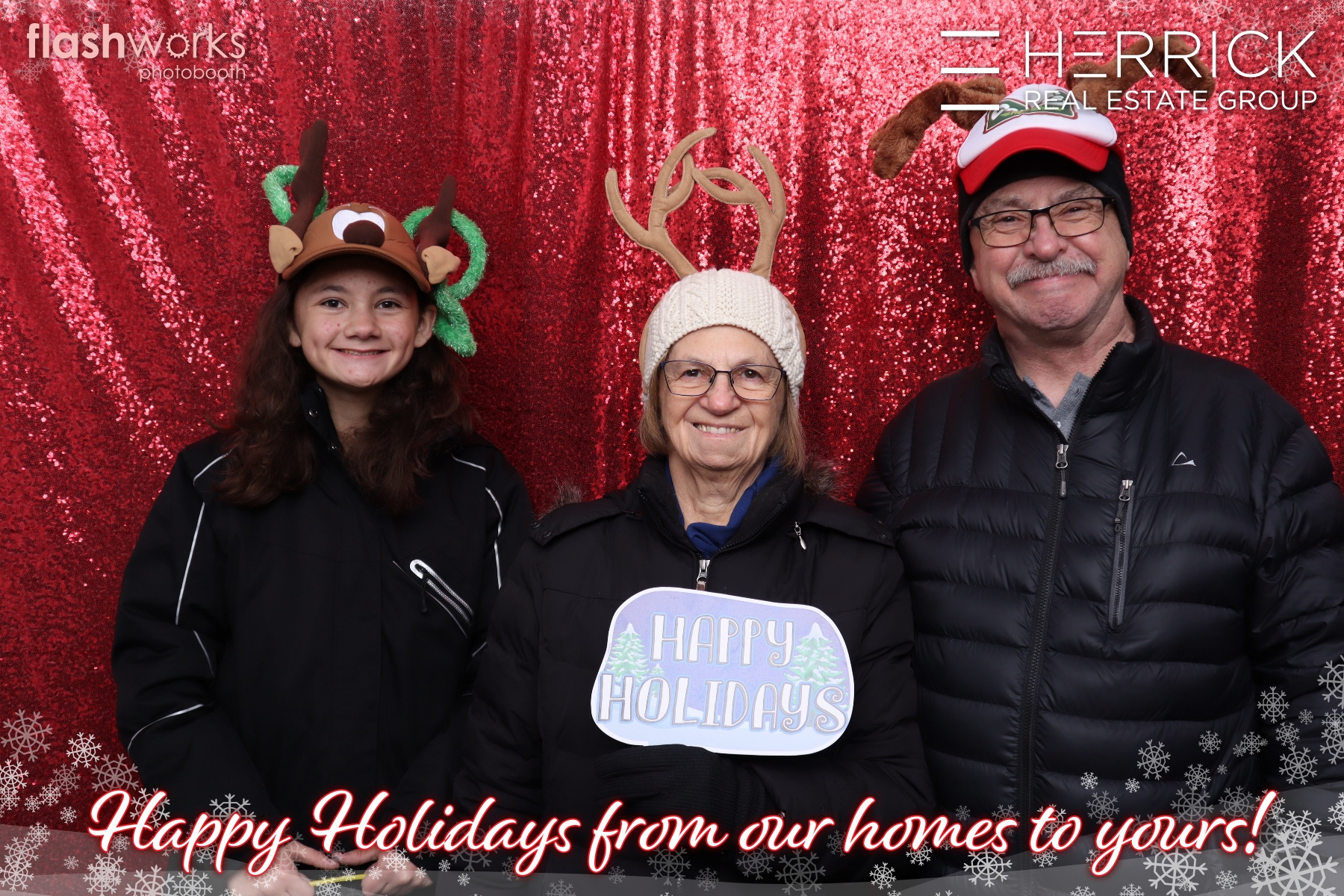 2022 St. Albert Snowflake Festival - Photo booth sponsored by Herrick Real Estate Group | View more photos from the event at gallery.flashworksphotobooth.com/u/FlashworksPhotoboothInc/2022-St-Albert-Snowflake-Festival-Photo-booth-sponsored-by-Herrick-Real