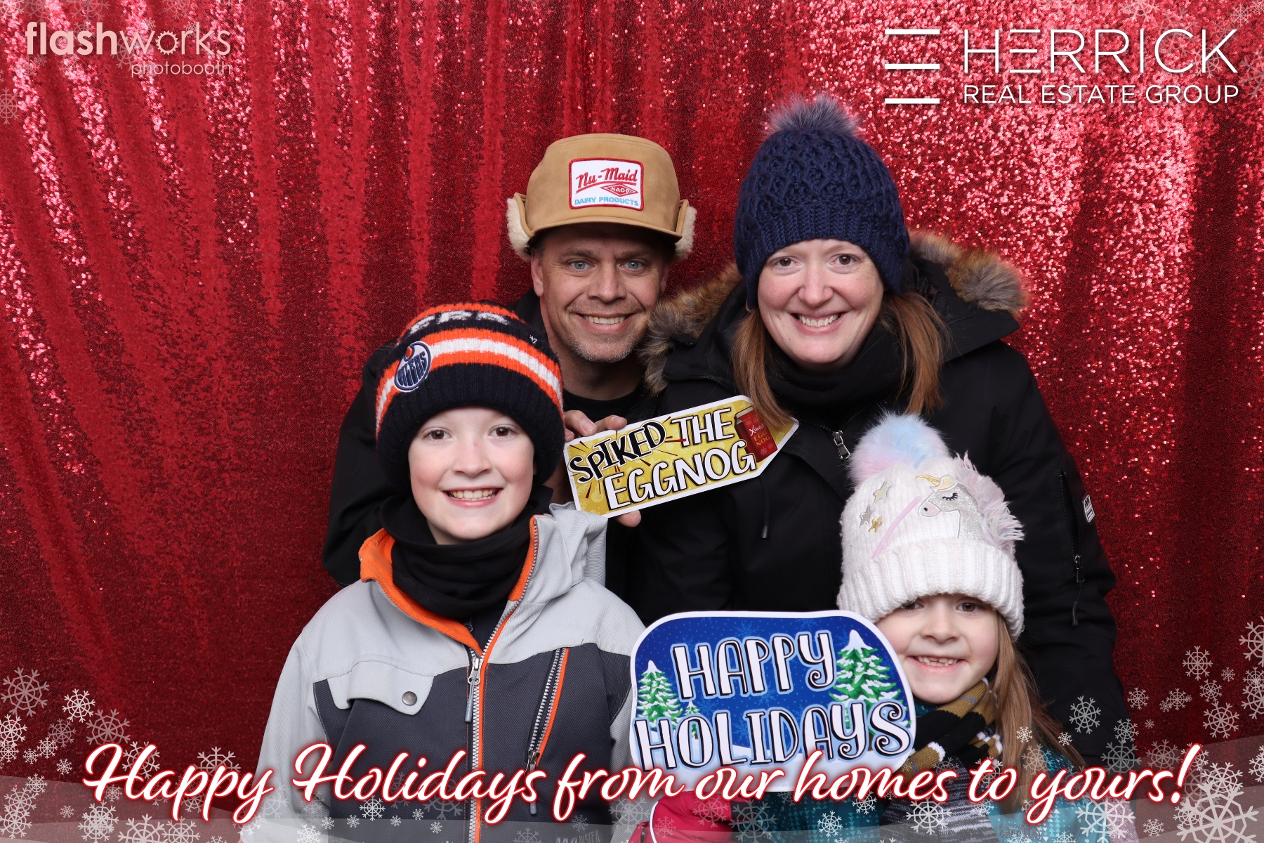2022 St. Albert Snowflake Festival - Photo booth sponsored by Herrick Real Estate Group | View more photos from the event at gallery.flashworksphotobooth.com/u/FlashworksPhotoboothInc/2022-St-Albert-Snowflake-Festival-Photo-booth-sponsored-by-Herrick-Real