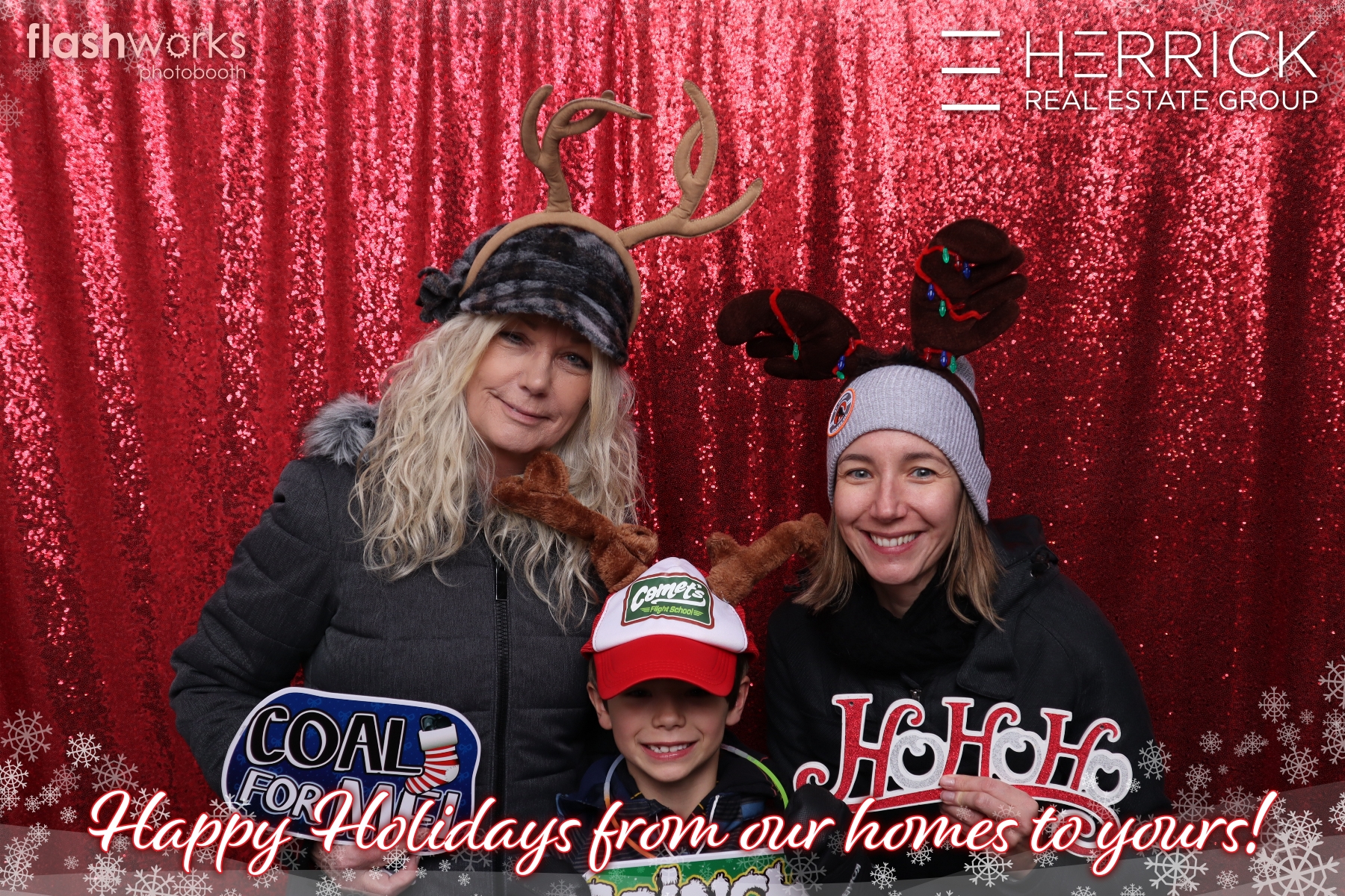 2022 St. Albert Snowflake Festival - Photo booth sponsored by Herrick Real Estate Group | View more photos from the event at gallery.flashworksphotobooth.com/u/FlashworksPhotoboothInc/2022-St-Albert-Snowflake-Festival-Photo-booth-sponsored-by-Herrick-Real