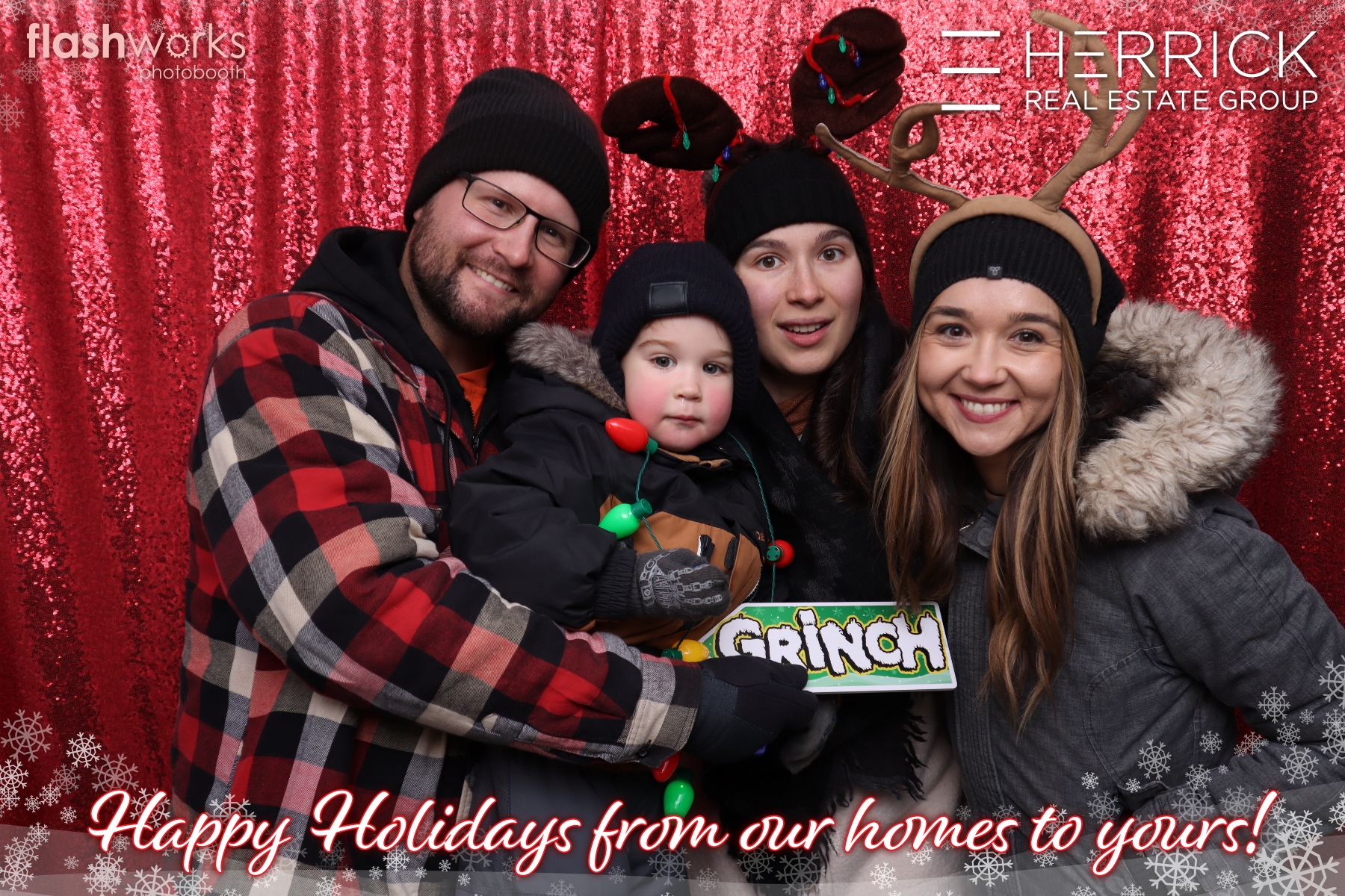 2022 St. Albert Snowflake Festival - Photo booth sponsored by Herrick Real Estate Group | View more photos from the event at gallery.flashworksphotobooth.com/u/FlashworksPhotoboothInc/2022-St-Albert-Snowflake-Festival-Photo-booth-sponsored-by-Herrick-Real