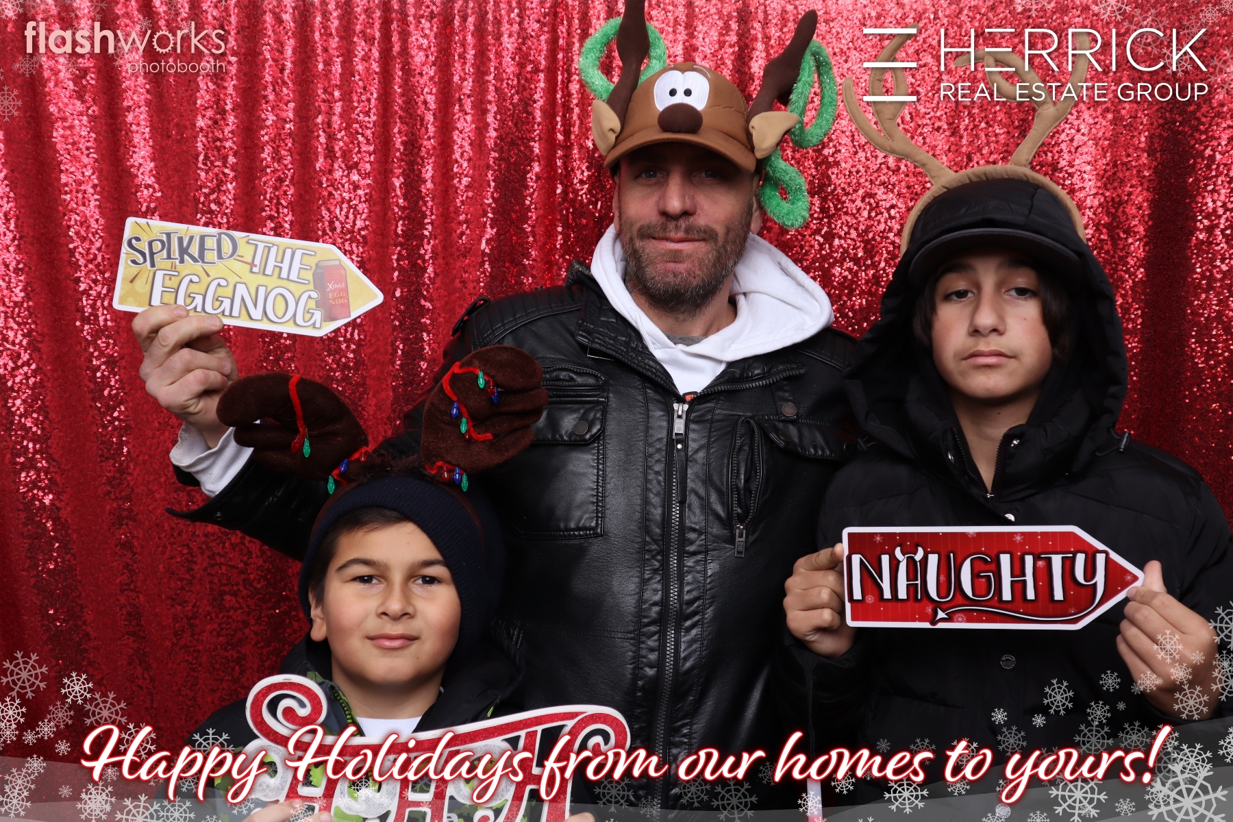 2022 St. Albert Snowflake Festival - Photo booth sponsored by Herrick Real Estate Group | View more photos from the event at gallery.flashworksphotobooth.com/u/FlashworksPhotoboothInc/2022-St-Albert-Snowflake-Festival-Photo-booth-sponsored-by-Herrick-Real