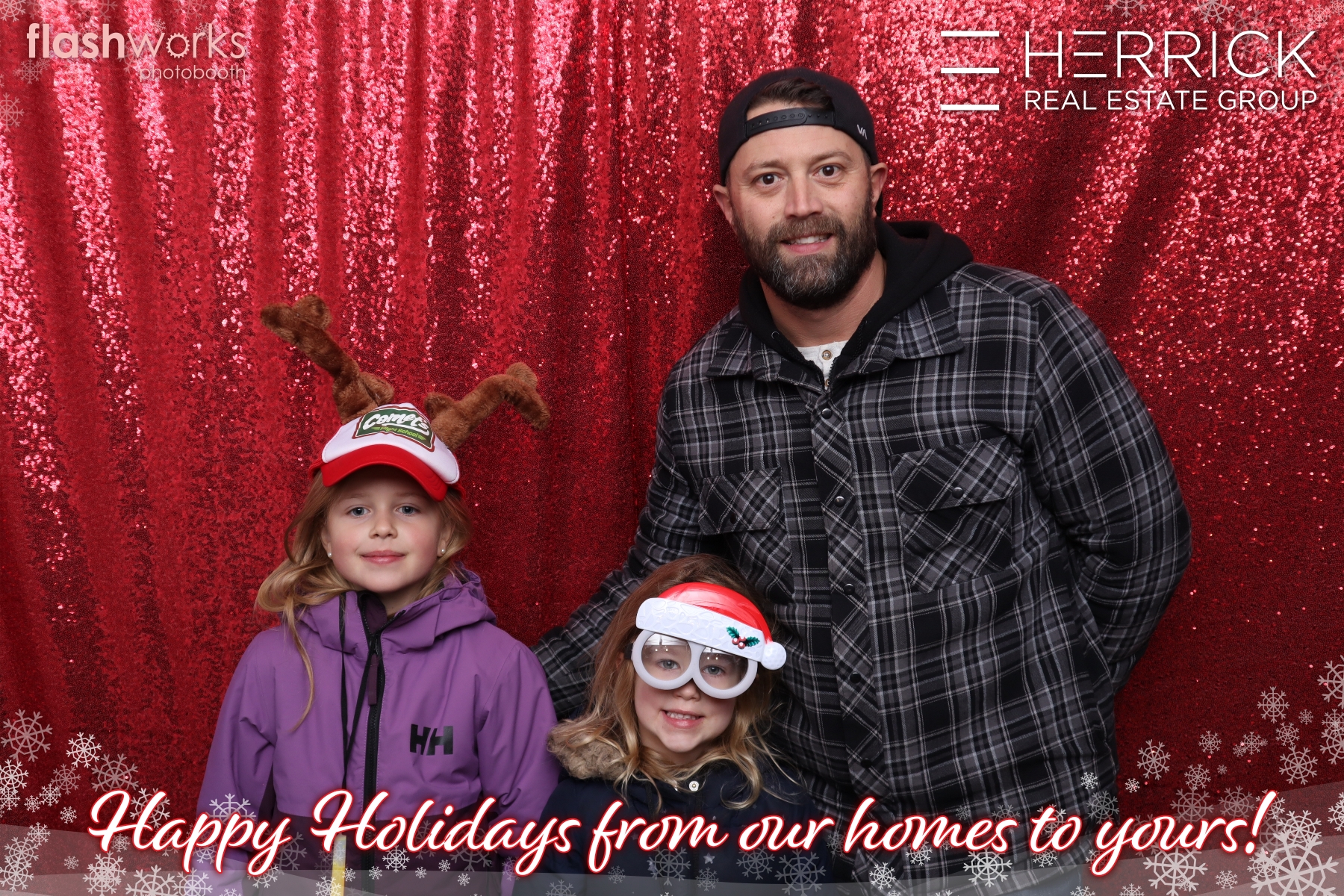 2022 St. Albert Snowflake Festival - Photo booth sponsored by Herrick Real Estate Group | View more photos from the event at gallery.flashworksphotobooth.com/u/FlashworksPhotoboothInc/2022-St-Albert-Snowflake-Festival-Photo-booth-sponsored-by-Herrick-Real