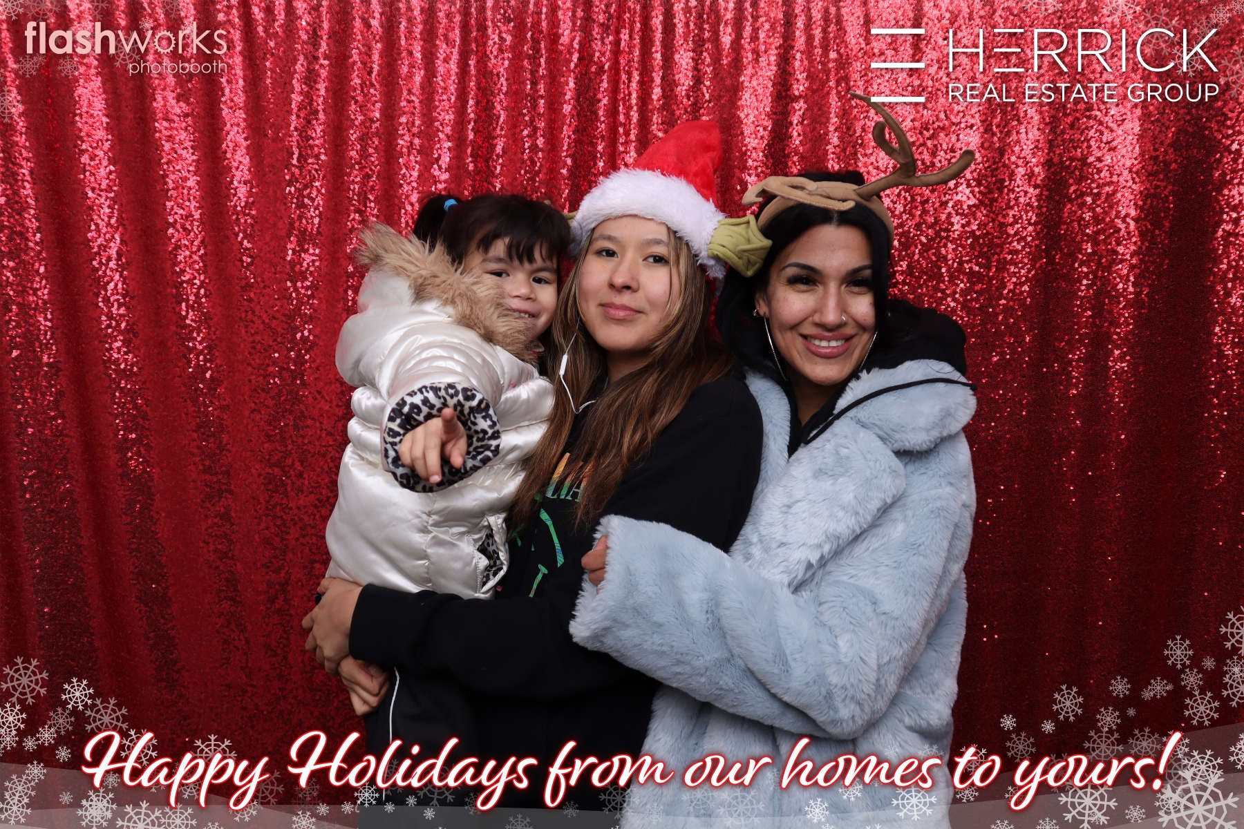 2022 St. Albert Snowflake Festival - Photo booth sponsored by Herrick Real Estate Group | View more photos from the event at gallery.flashworksphotobooth.com/u/FlashworksPhotoboothInc/2022-St-Albert-Snowflake-Festival-Photo-booth-sponsored-by-Herrick-Real