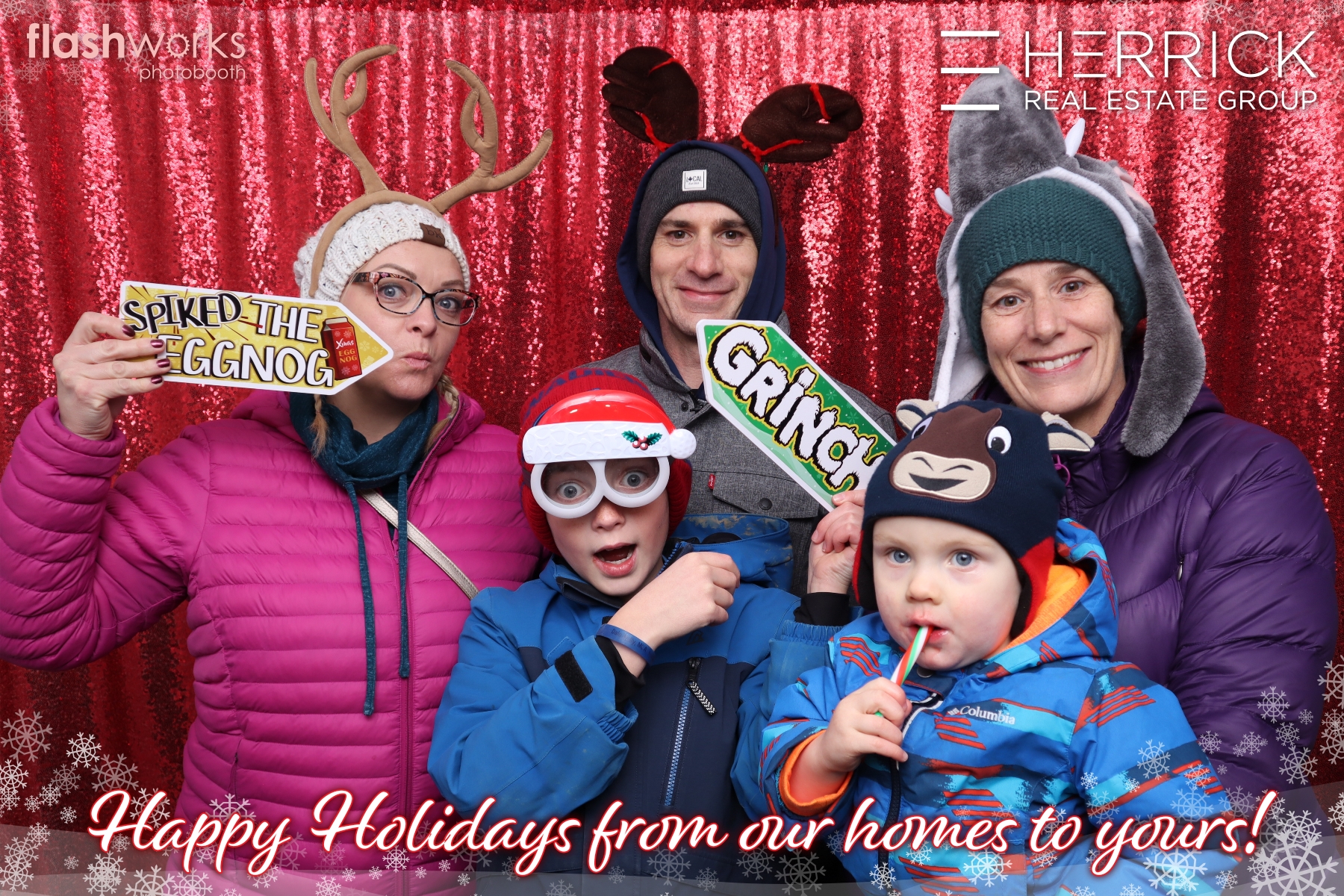 2022 St. Albert Snowflake Festival - Photo booth sponsored by Herrick Real Estate Group | View more photos from the event at gallery.flashworksphotobooth.com/u/FlashworksPhotoboothInc/2022-St-Albert-Snowflake-Festival-Photo-booth-sponsored-by-Herrick-Real