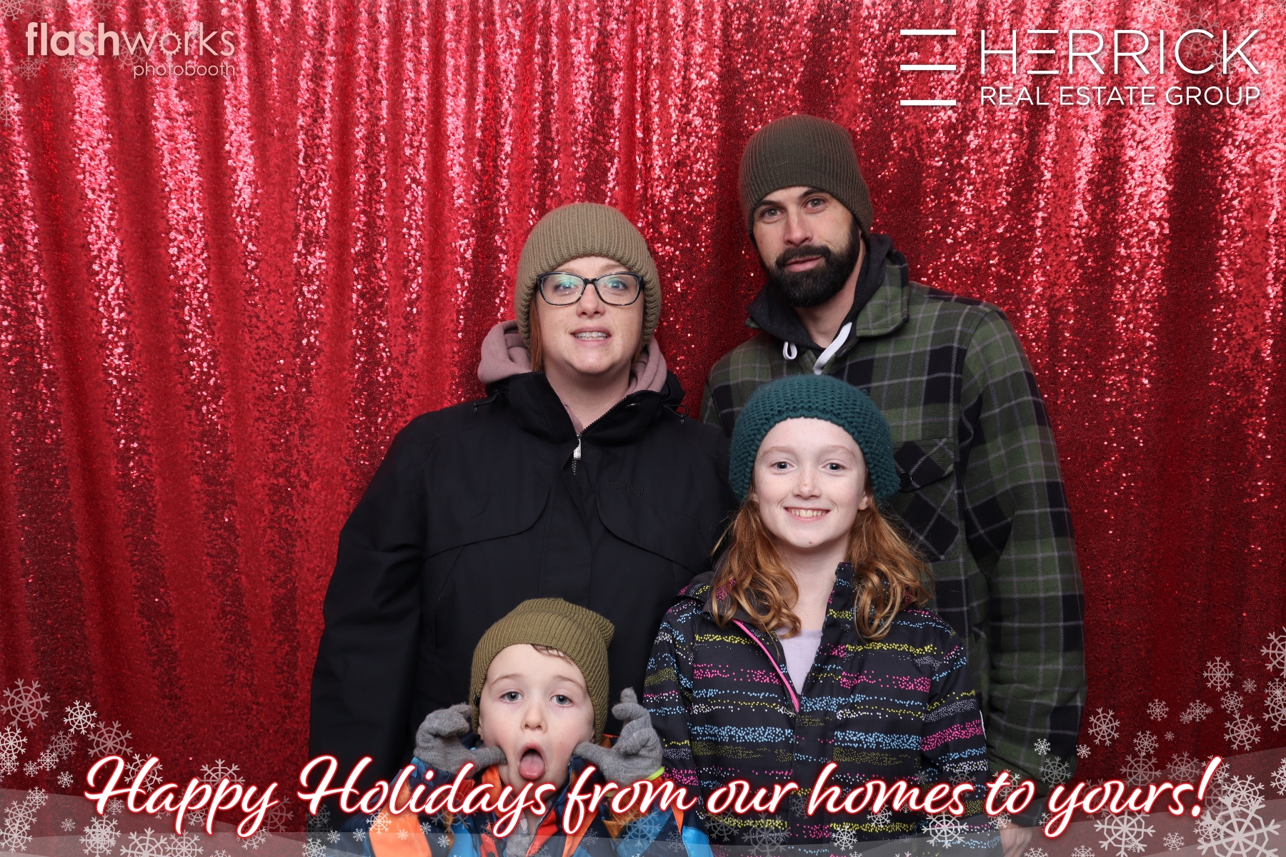2022 St. Albert Snowflake Festival - Photo booth sponsored by Herrick Real Estate Group | View more photos from the event at gallery.flashworksphotobooth.com/u/FlashworksPhotoboothInc/2022-St-Albert-Snowflake-Festival-Photo-booth-sponsored-by-Herrick-Real