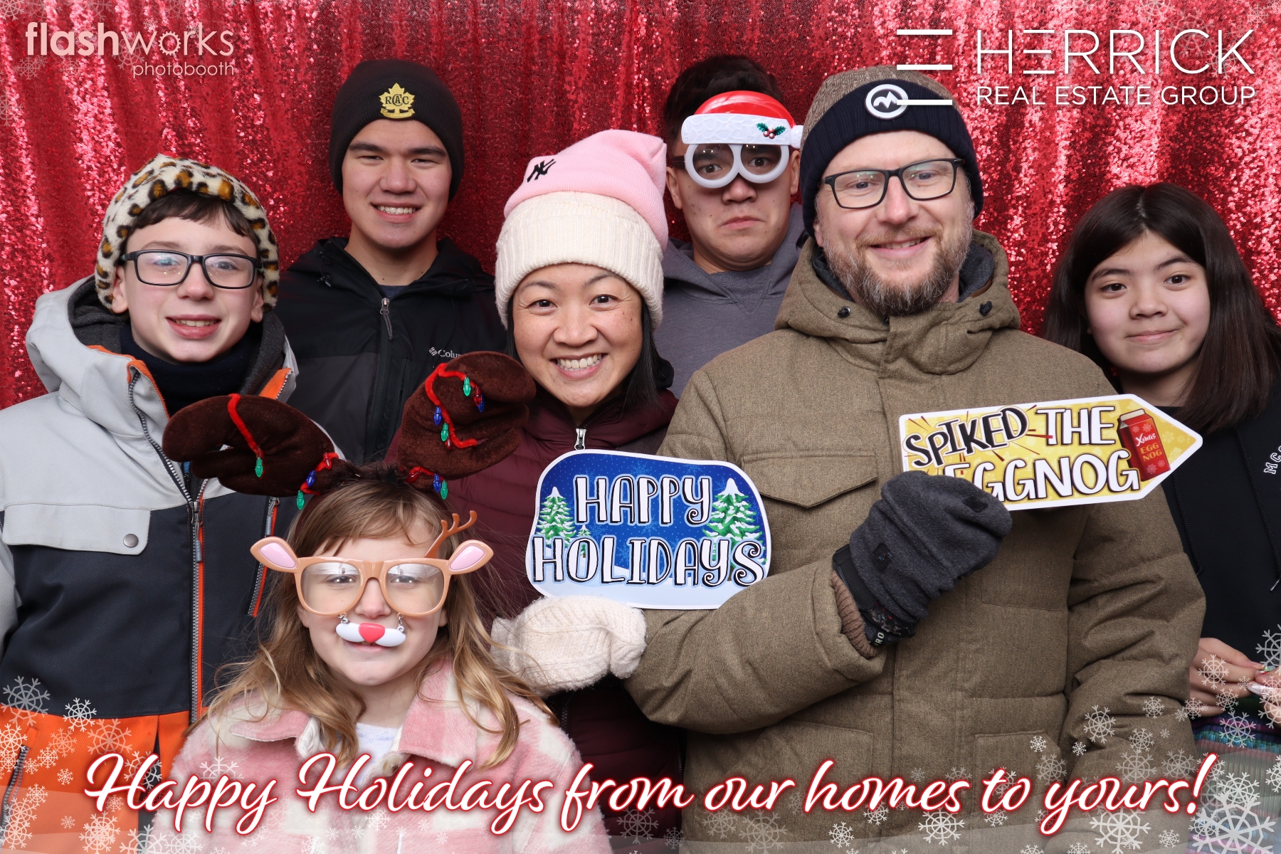 2022 St. Albert Snowflake Festival - Photo booth sponsored by Herrick Real Estate Group | View more photos from the event at gallery.flashworksphotobooth.com/u/FlashworksPhotoboothInc/2022-St-Albert-Snowflake-Festival-Photo-booth-sponsored-by-Herrick-Real