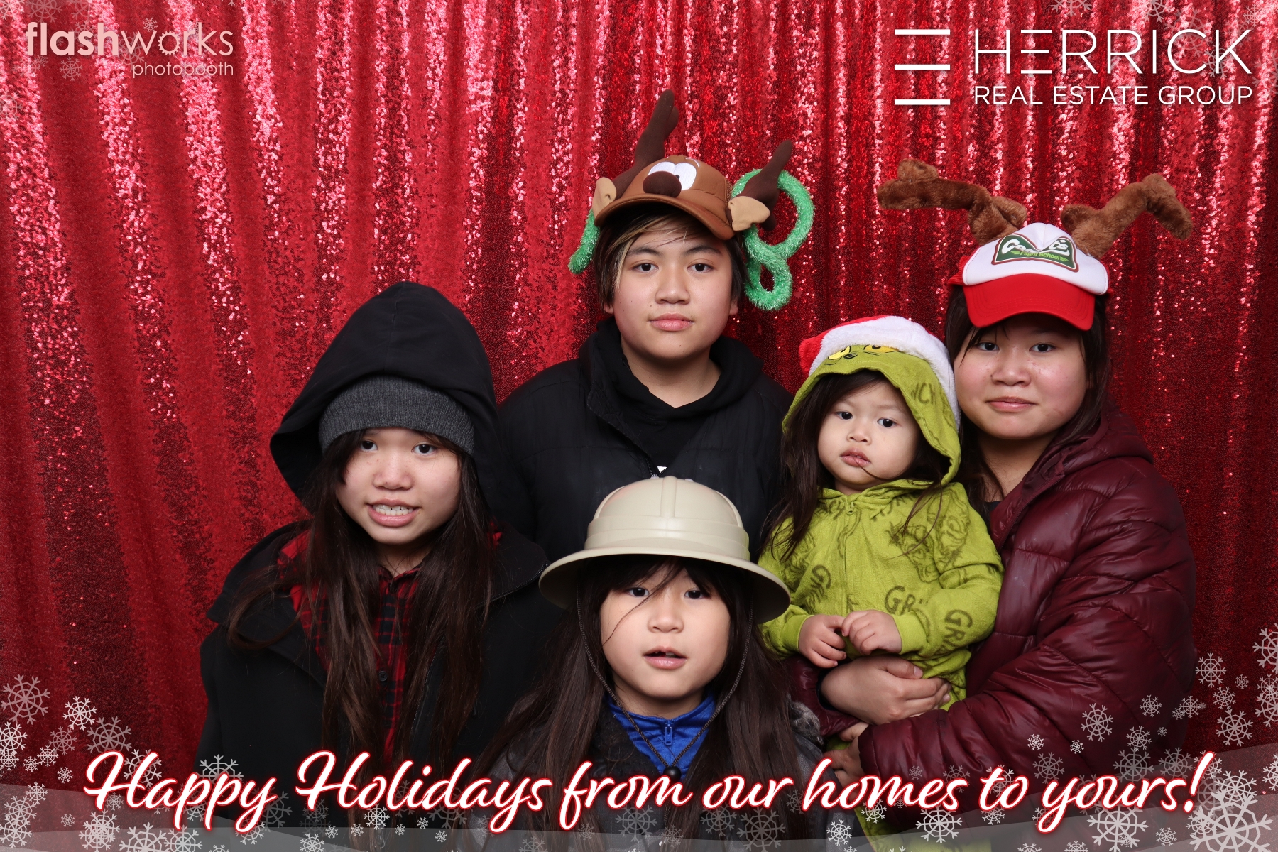 2022 St. Albert Snowflake Festival - Photo booth sponsored by Herrick Real Estate Group | View more photos from the event at gallery.flashworksphotobooth.com/u/FlashworksPhotoboothInc/2022-St-Albert-Snowflake-Festival-Photo-booth-sponsored-by-Herrick-Real