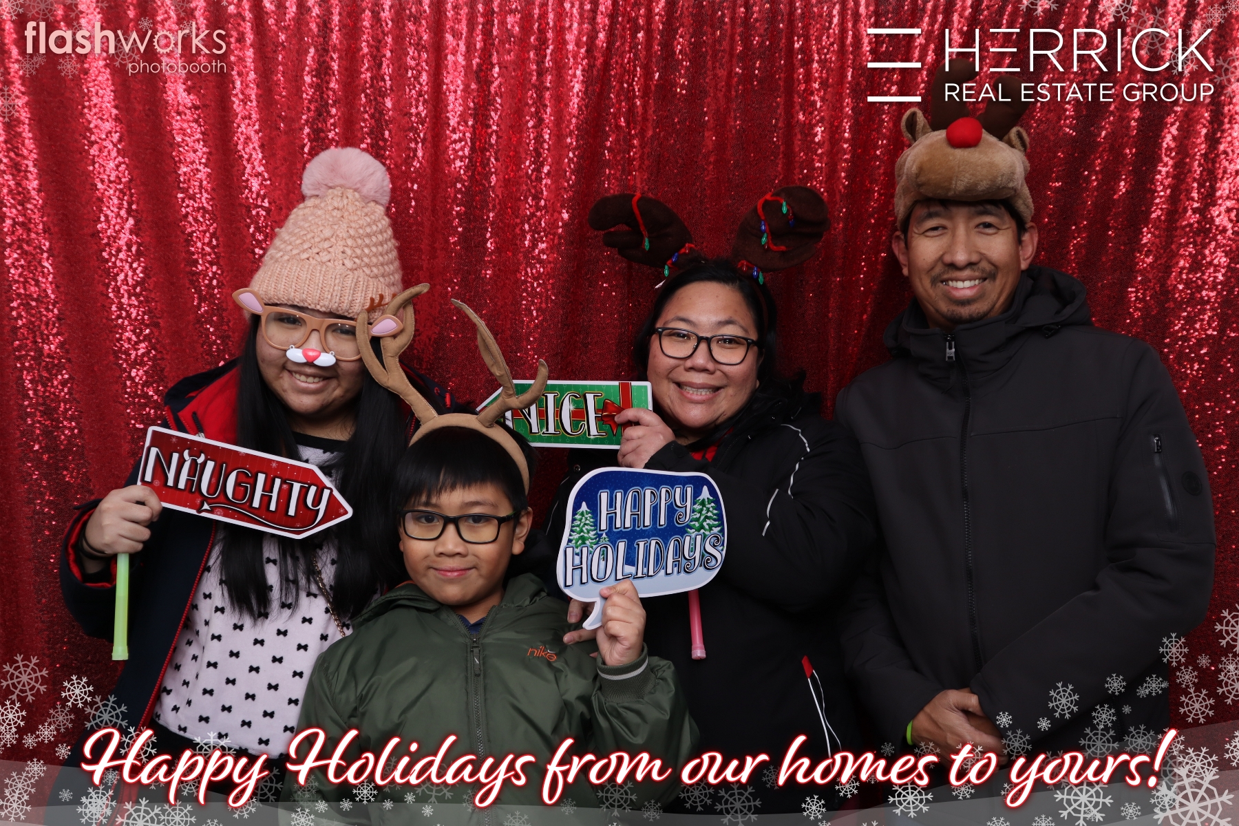 2022 St. Albert Snowflake Festival - Photo booth sponsored by Herrick Real Estate Group | View more photos from the event at gallery.flashworksphotobooth.com/u/FlashworksPhotoboothInc/2022-St-Albert-Snowflake-Festival-Photo-booth-sponsored-by-Herrick-Real