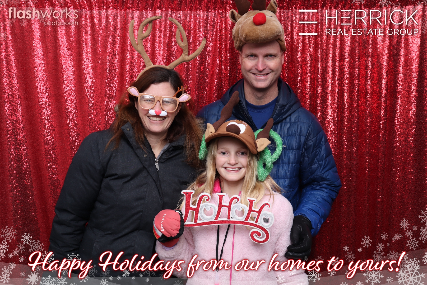 2022 St. Albert Snowflake Festival - Photo booth sponsored by Herrick Real Estate Group | View more photos from the event at gallery.flashworksphotobooth.com/u/FlashworksPhotoboothInc/2022-St-Albert-Snowflake-Festival-Photo-booth-sponsored-by-Herrick-Real