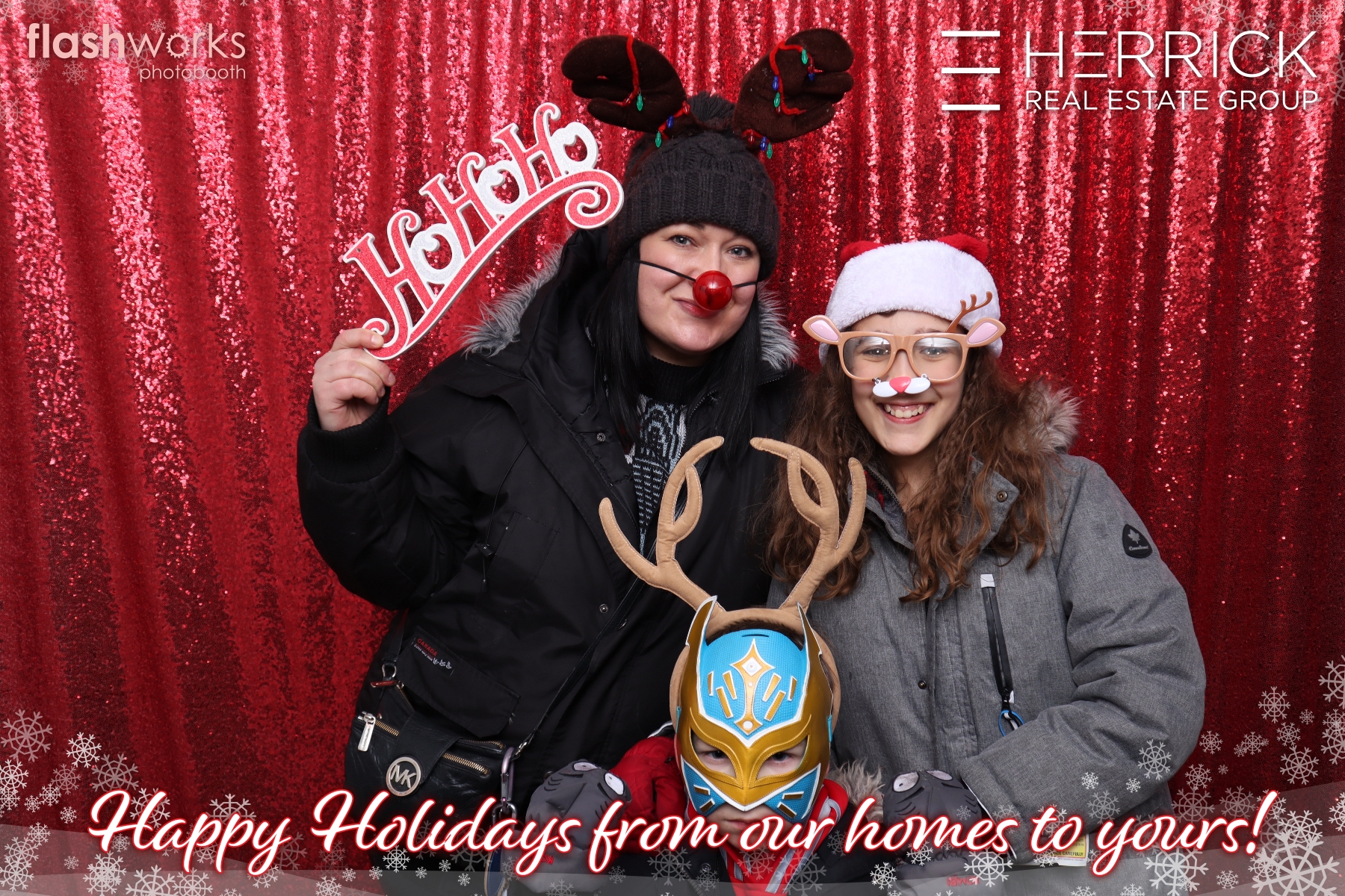 2022 St. Albert Snowflake Festival - Photo booth sponsored by Herrick Real Estate Group | View more photos from the event at gallery.flashworksphotobooth.com/u/FlashworksPhotoboothInc/2022-St-Albert-Snowflake-Festival-Photo-booth-sponsored-by-Herrick-Real