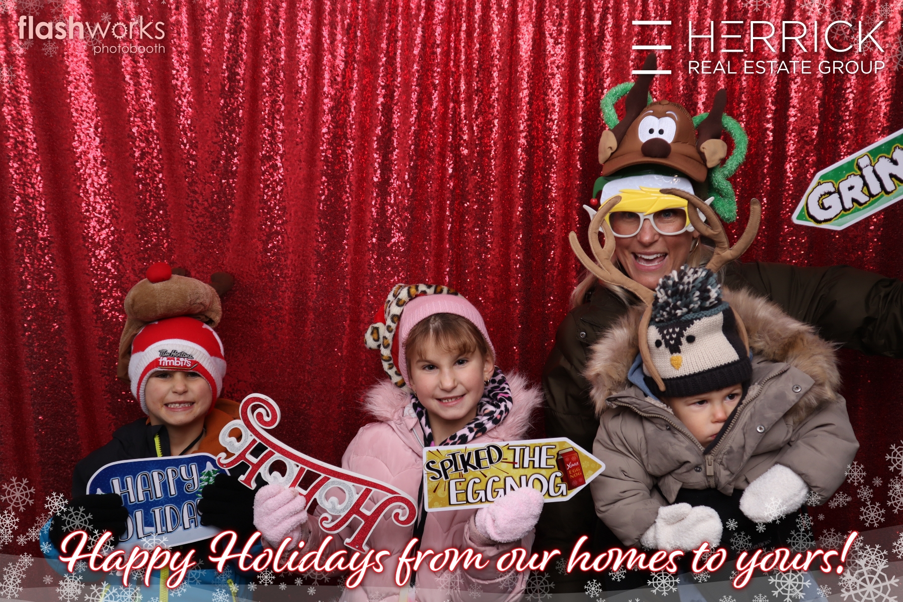 2022 St. Albert Snowflake Festival - Photo booth sponsored by Herrick Real Estate Group | View more photos from the event at gallery.flashworksphotobooth.com/u/FlashworksPhotoboothInc/2022-St-Albert-Snowflake-Festival-Photo-booth-sponsored-by-Herrick-Real