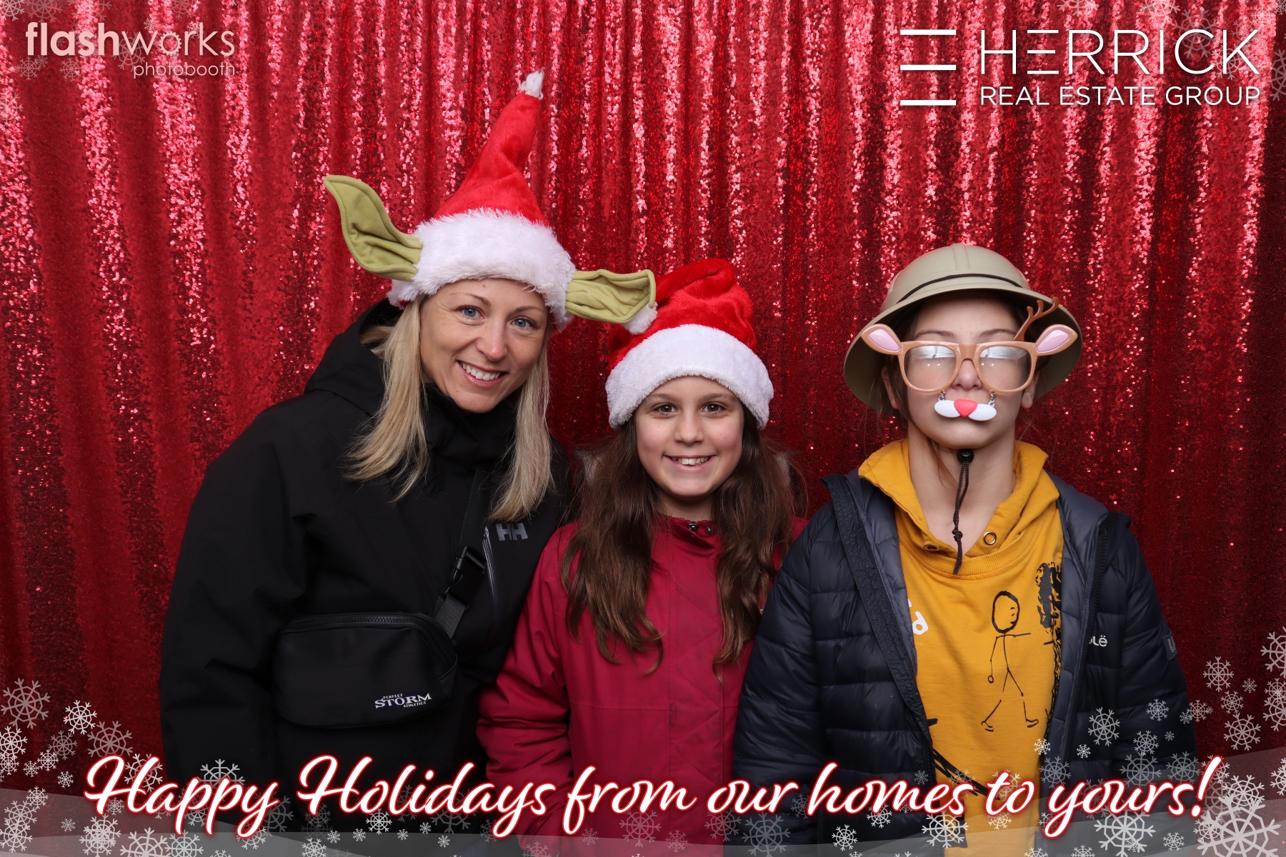 2022 St. Albert Snowflake Festival - Photo booth sponsored by Herrick Real Estate Group | View more photos from the event at gallery.flashworksphotobooth.com/u/FlashworksPhotoboothInc/2022-St-Albert-Snowflake-Festival-Photo-booth-sponsored-by-Herrick-Real