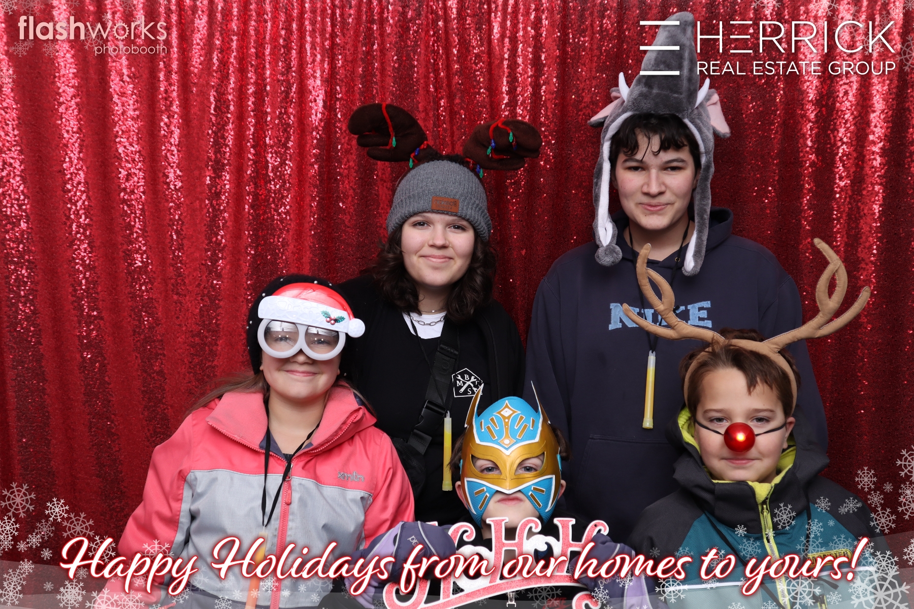 2022 St. Albert Snowflake Festival - Photo booth sponsored by Herrick Real Estate Group | View more photos from the event at gallery.flashworksphotobooth.com/u/FlashworksPhotoboothInc/2022-St-Albert-Snowflake-Festival-Photo-booth-sponsored-by-Herrick-Real