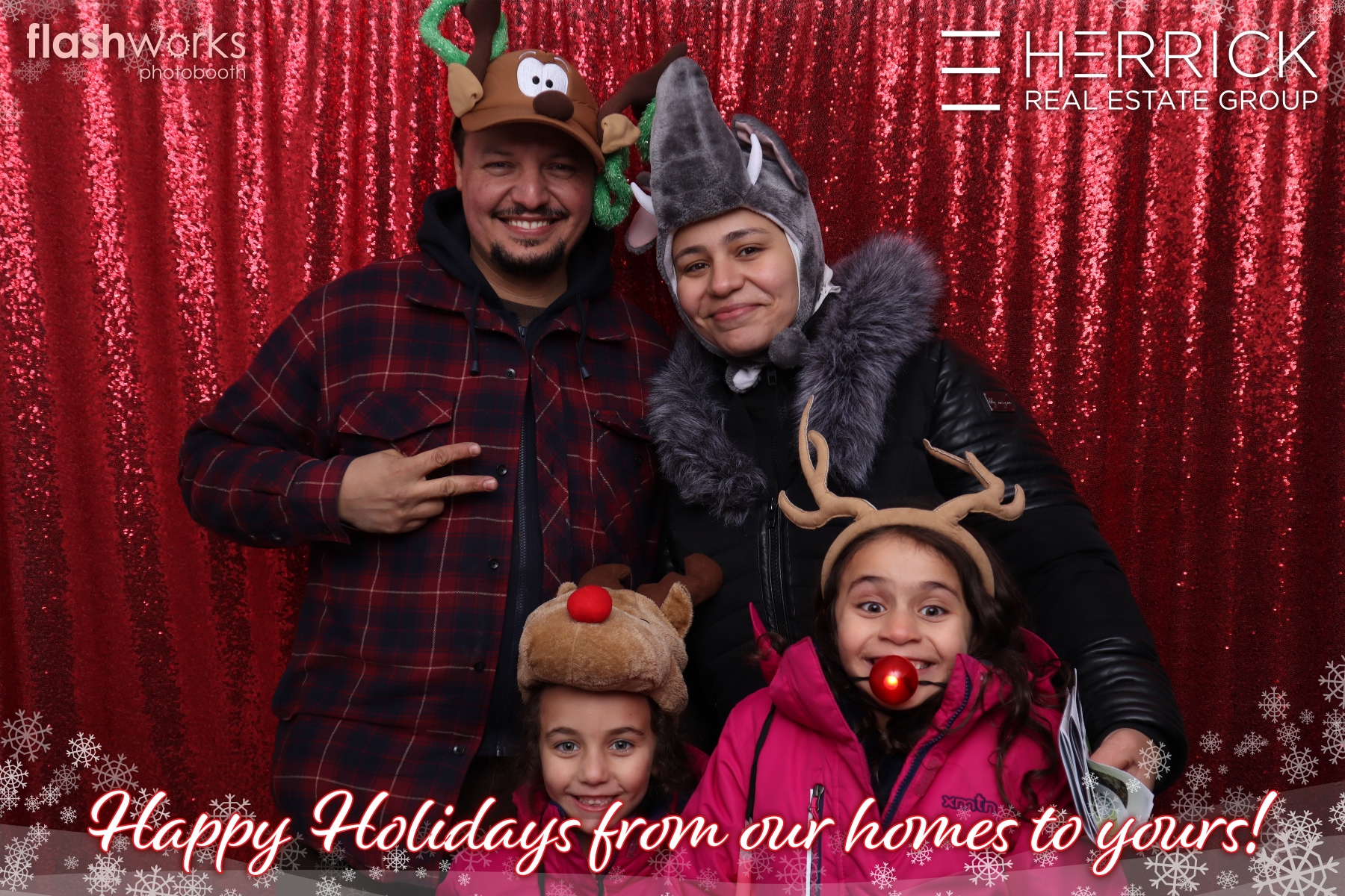 2022 St. Albert Snowflake Festival - Photo booth sponsored by Herrick Real Estate Group | View more photos from the event at gallery.flashworksphotobooth.com/u/FlashworksPhotoboothInc/2022-St-Albert-Snowflake-Festival-Photo-booth-sponsored-by-Herrick-Real