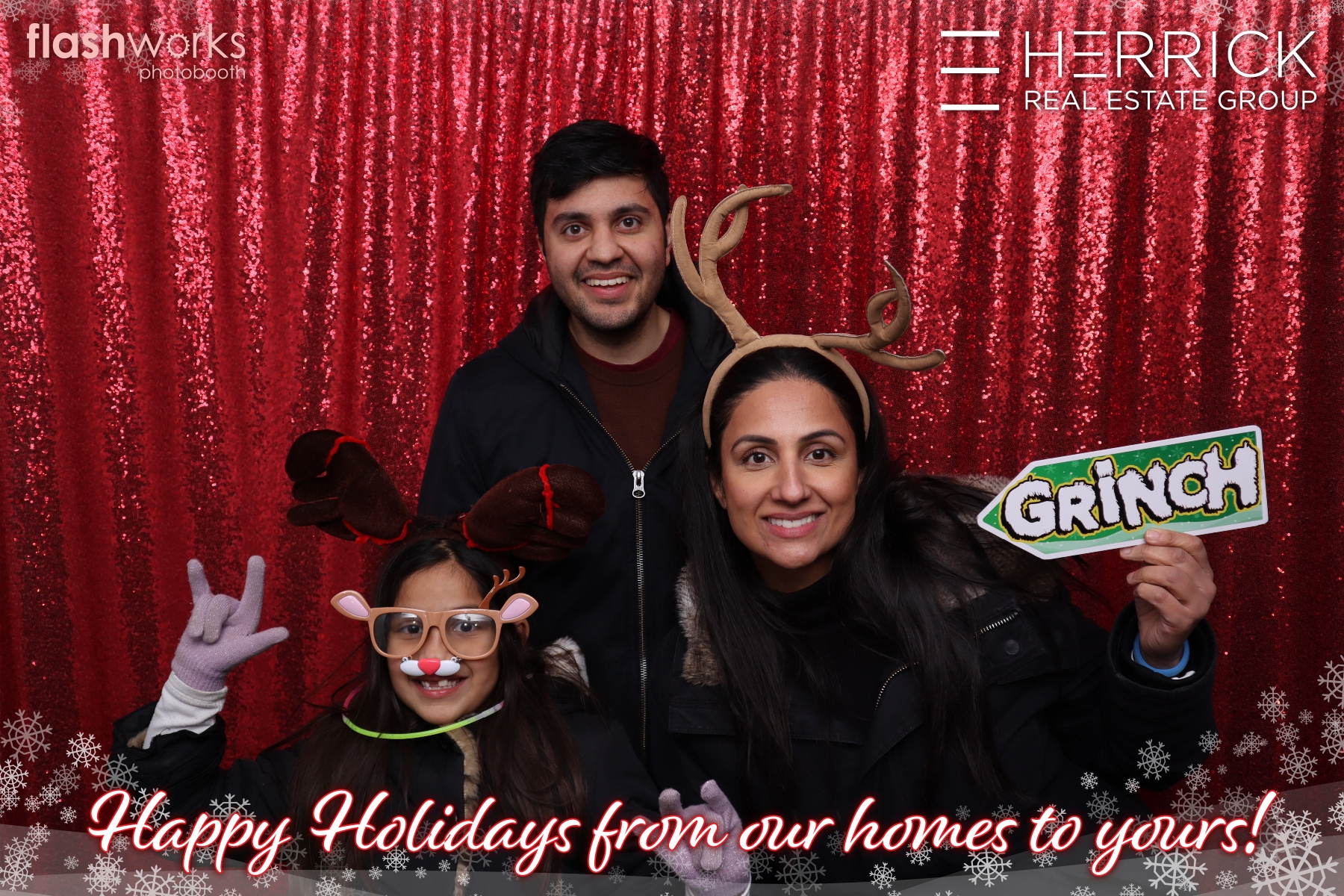 2022 St. Albert Snowflake Festival - Photo booth sponsored by Herrick Real Estate Group | View more photos from the event at gallery.flashworksphotobooth.com/u/FlashworksPhotoboothInc/2022-St-Albert-Snowflake-Festival-Photo-booth-sponsored-by-Herrick-Real