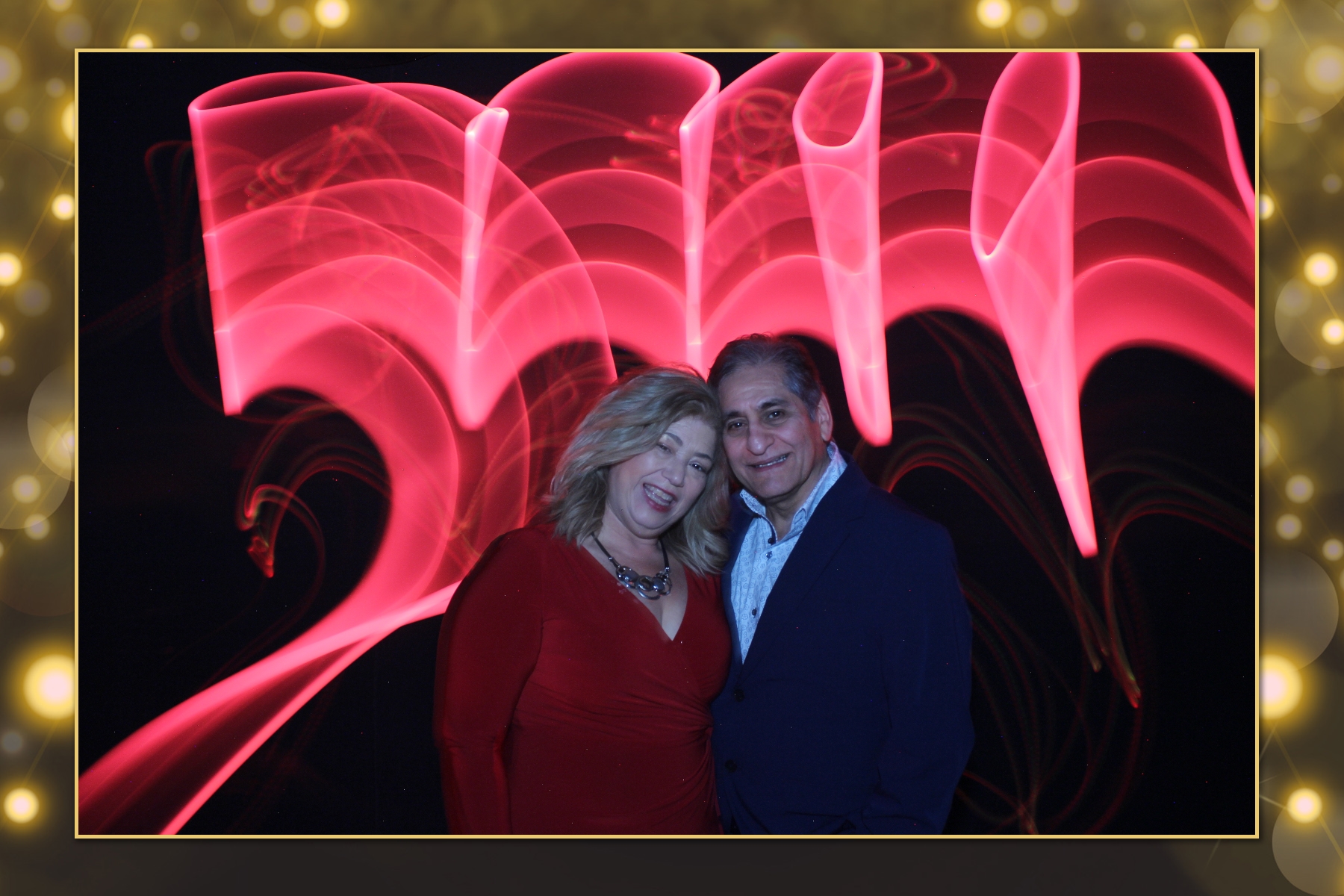 Cenovus Light Painting I | View more photos from the event at gallery.flashworksphotobooth.com/u/FlashworksPhotoboothInc/Cenovus-Light-Painting-I