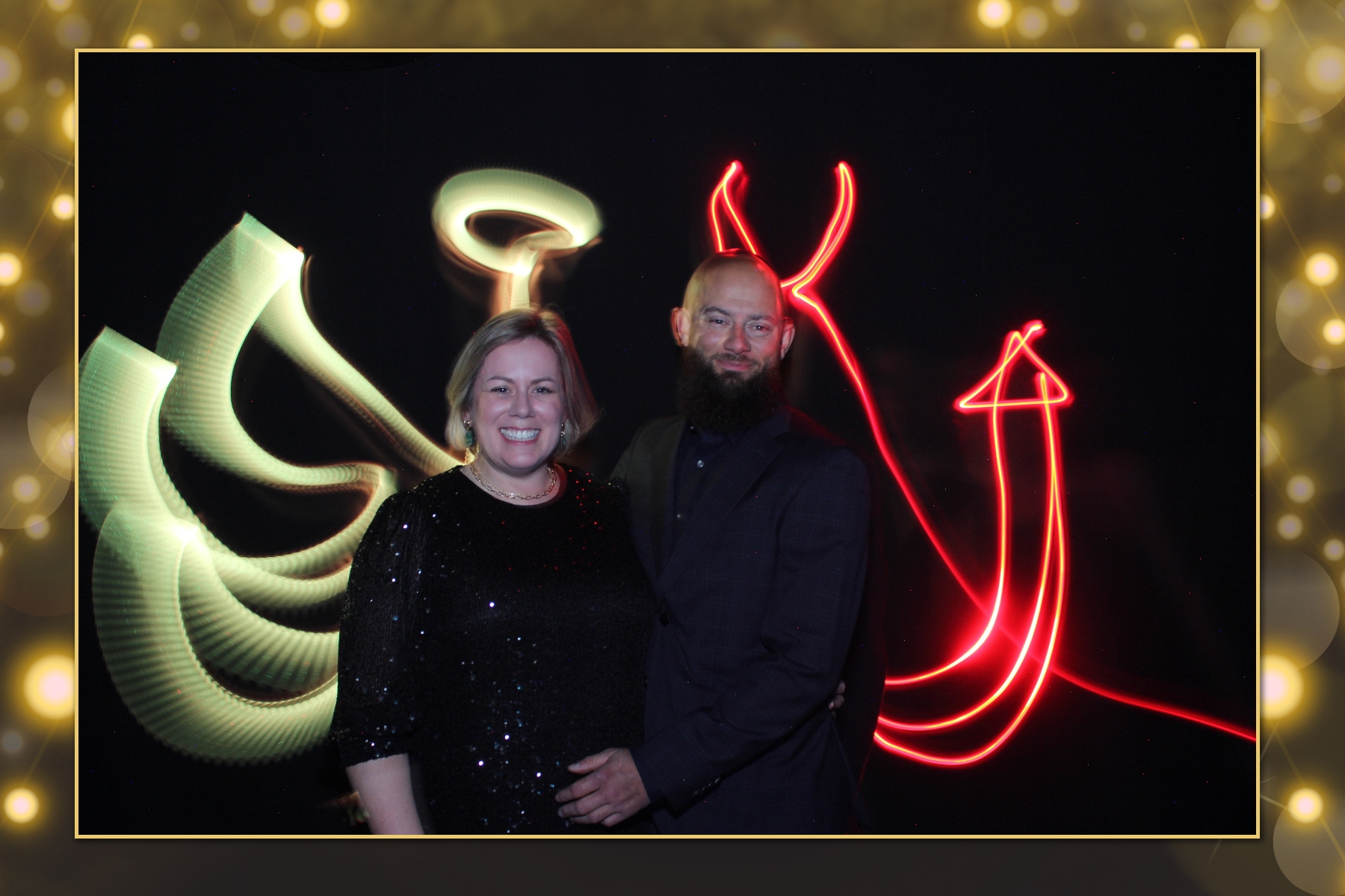 Cenovus Light Painting I | View more photos from the event at gallery.flashworksphotobooth.com/u/FlashworksPhotoboothInc/Cenovus-Light-Painting-I