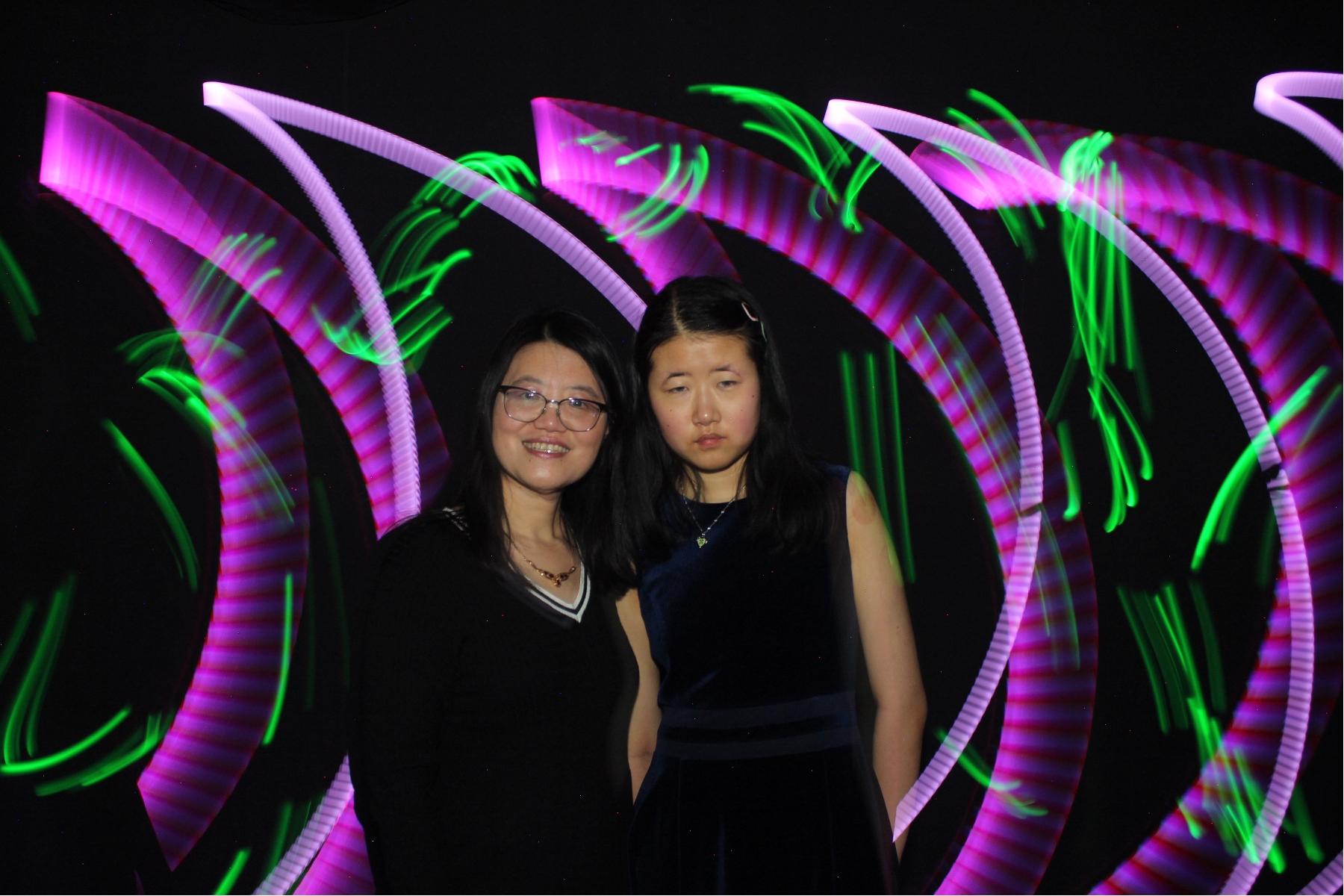 Cenovus Light Painting I | View more photos from the event at gallery.flashworksphotobooth.com/u/FlashworksPhotoboothInc/Cenovus-Light-Painting-I