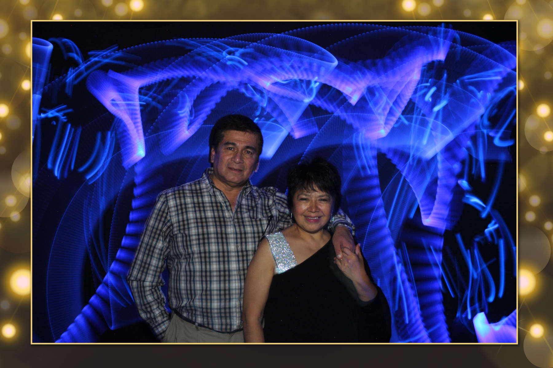 Cenovus Light Painting I | View more photos from the event at gallery.flashworksphotobooth.com/u/FlashworksPhotoboothInc/Cenovus-Light-Painting-I