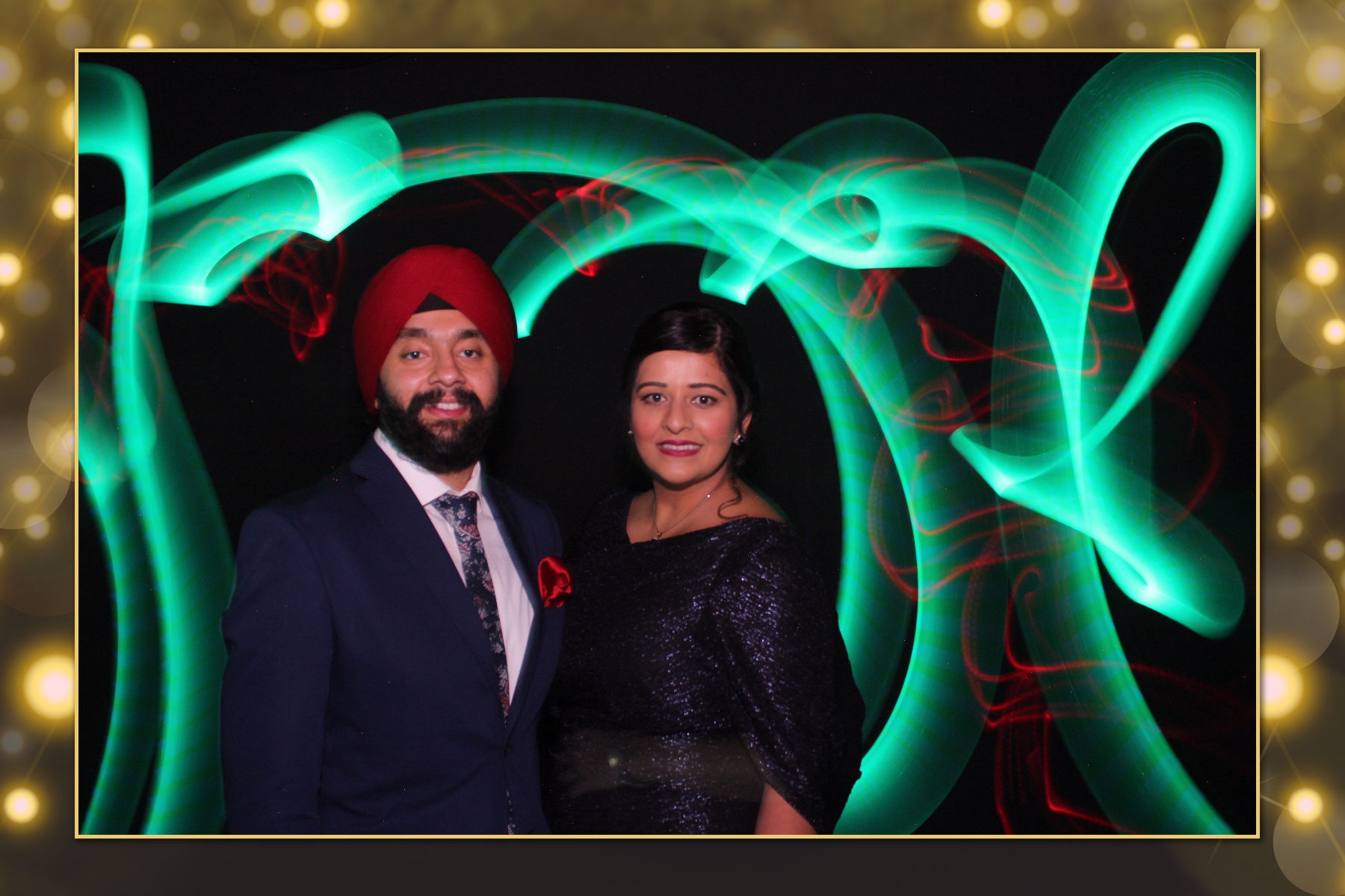 Cenovus Light Painting I | View more photos from the event at gallery.flashworksphotobooth.com/u/FlashworksPhotoboothInc/Cenovus-Light-Painting-I