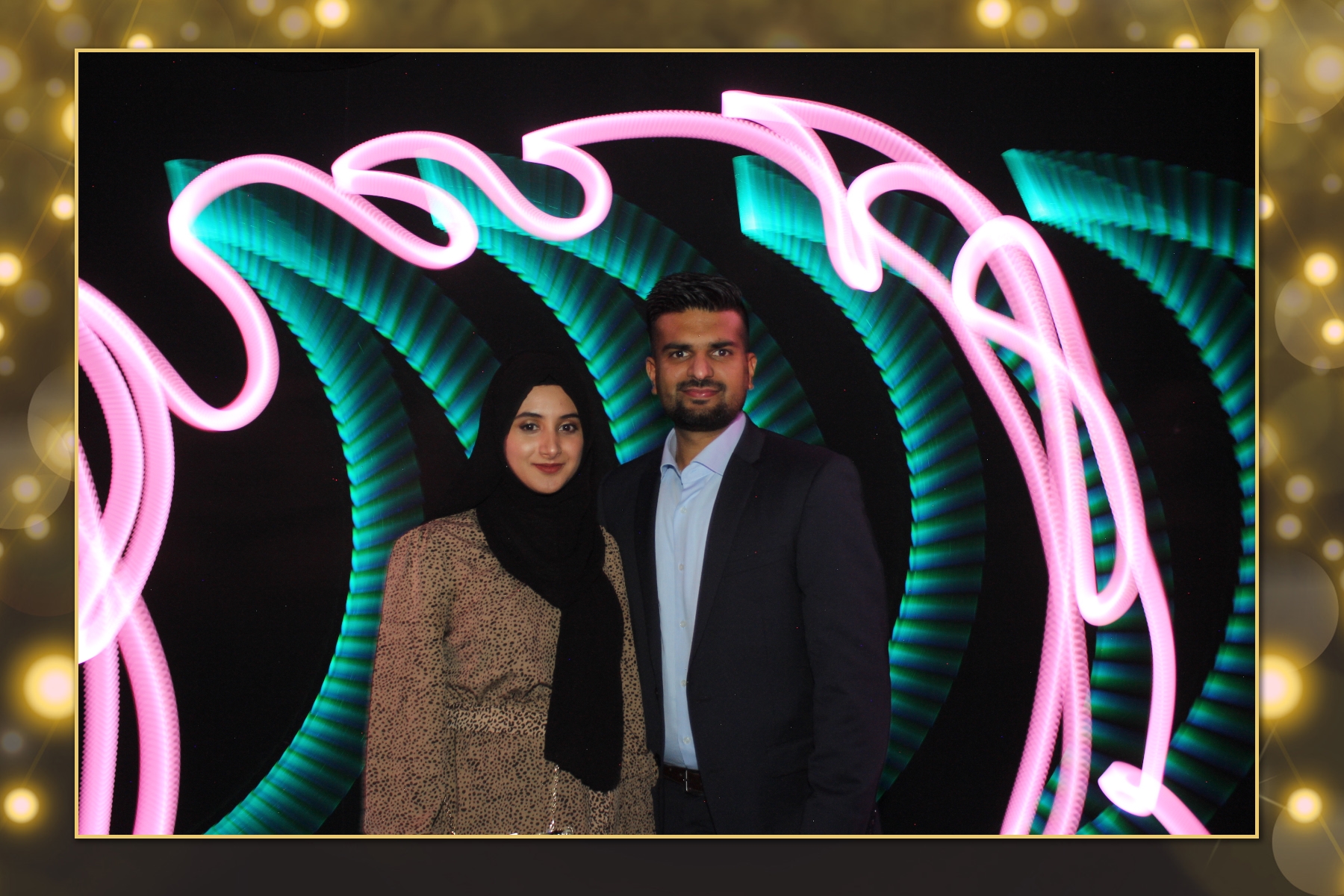 Cenovus Light Painting I | View more photos from the event at gallery.flashworksphotobooth.com/u/FlashworksPhotoboothInc/Cenovus-Light-Painting-I
