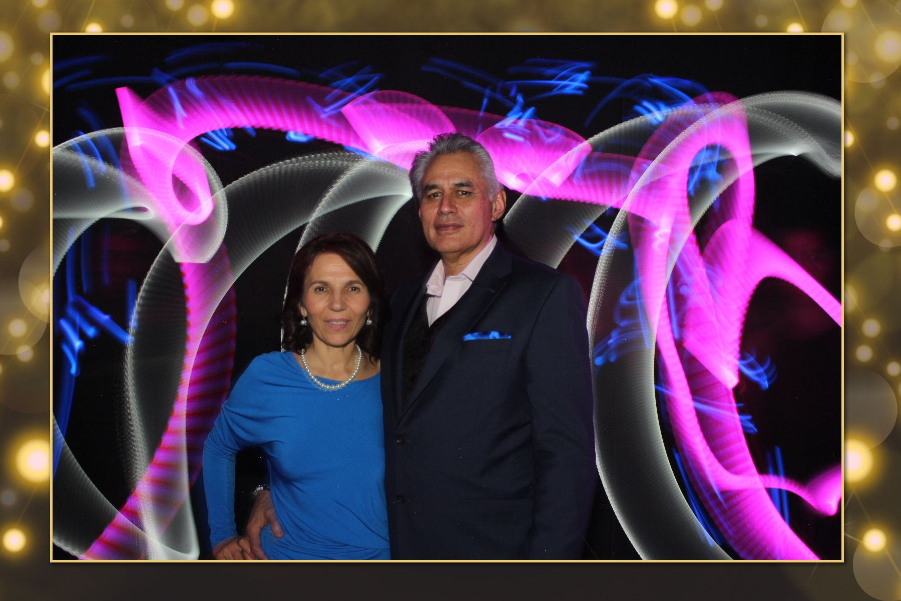 Cenovus Light Painting I | View more photos from the event at gallery.flashworksphotobooth.com/u/FlashworksPhotoboothInc/Cenovus-Light-Painting-I
