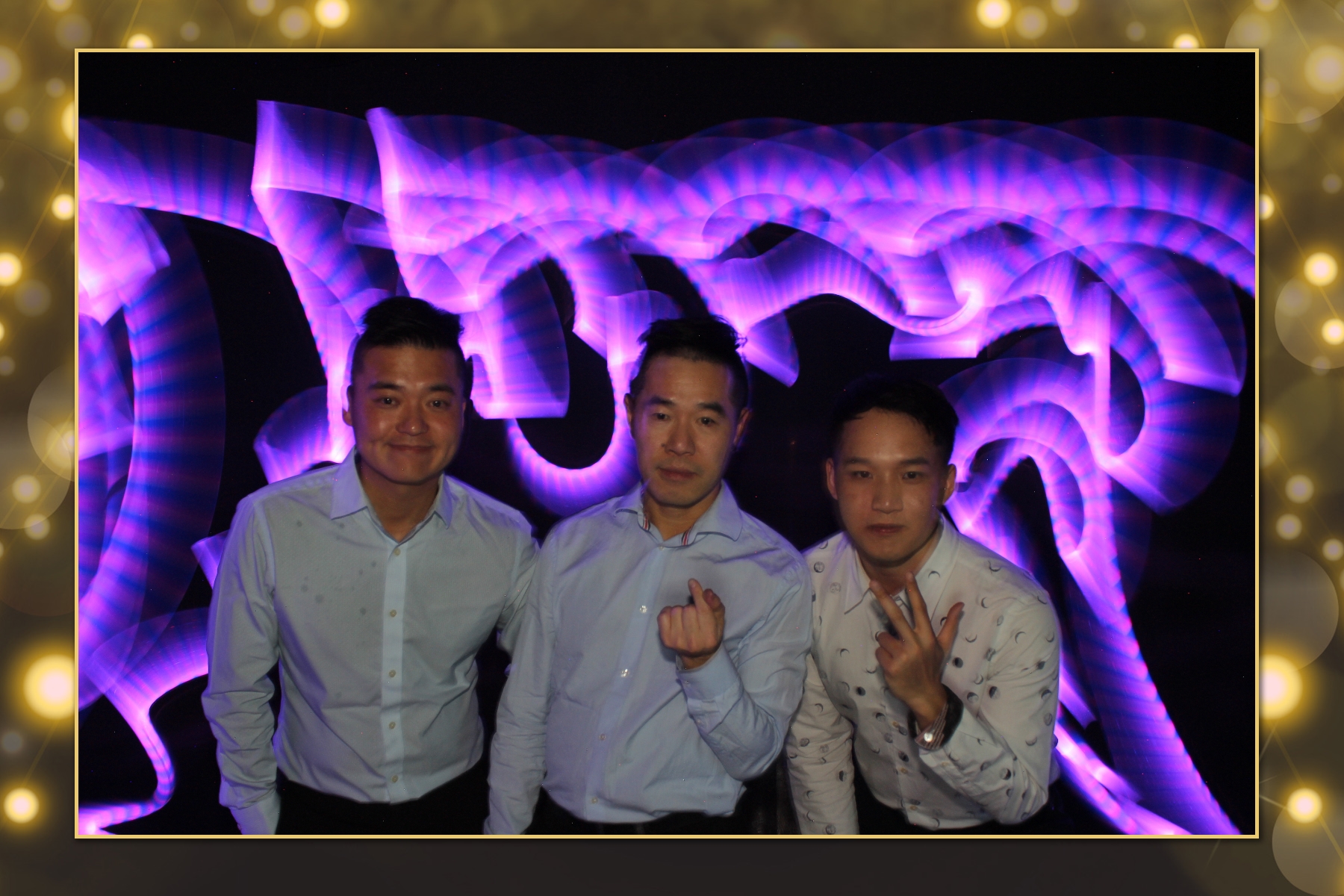 Cenovus Light Painting I | View more photos from the event at gallery.flashworksphotobooth.com/u/FlashworksPhotoboothInc/Cenovus-Light-Painting-I