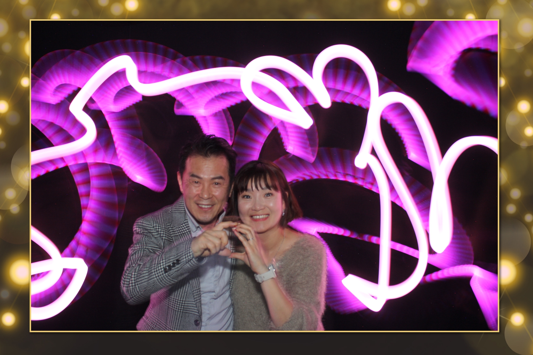 Cenovus Light Painting I | View more photos from the event at gallery.flashworksphotobooth.com/u/FlashworksPhotoboothInc/Cenovus-Light-Painting-I