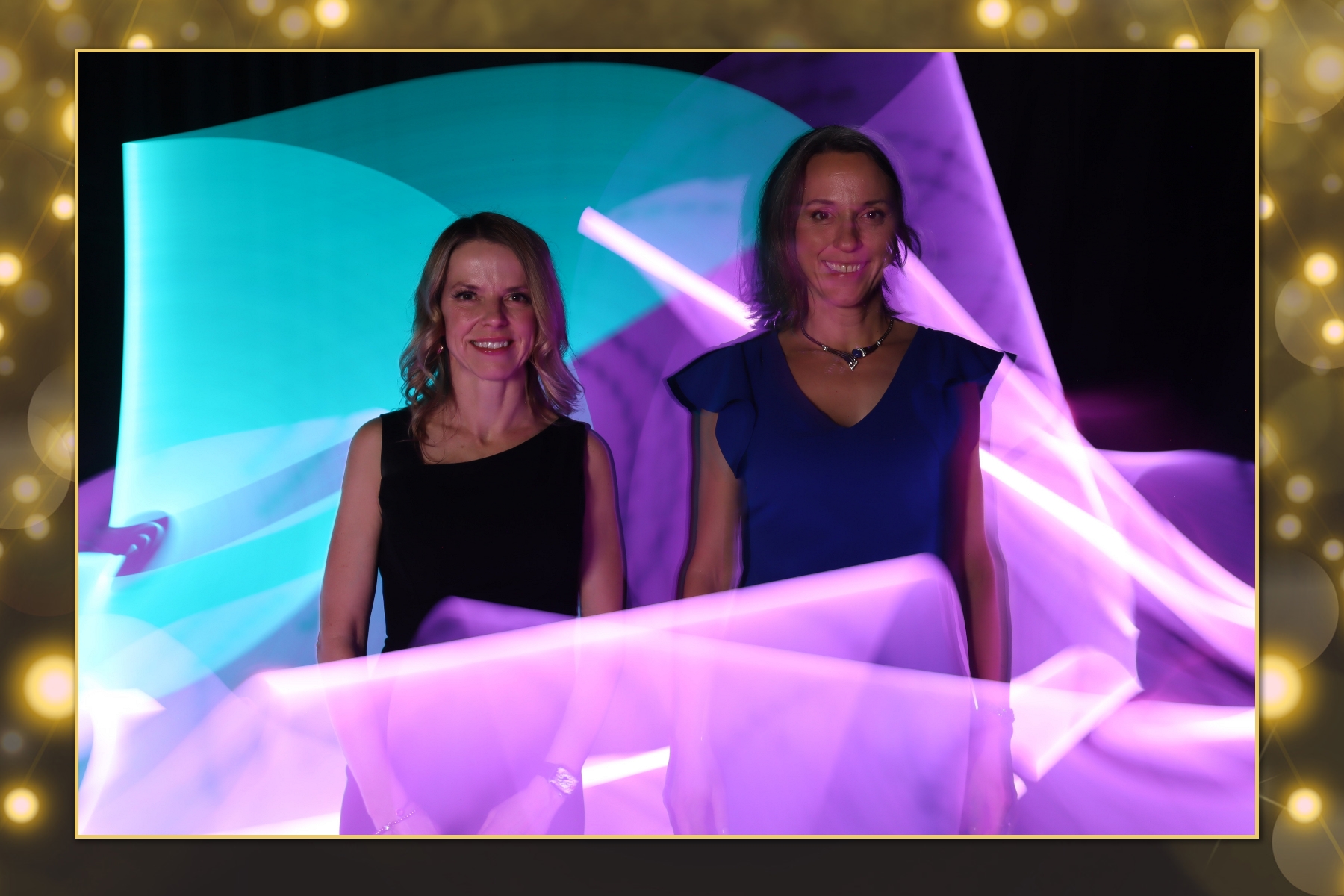 Cenovus Light Painting II | View more photos from the event at gallery.flashworksphotobooth.com/u/FlashworksPhotoboothInc/Cenovus-Light-Painting-II