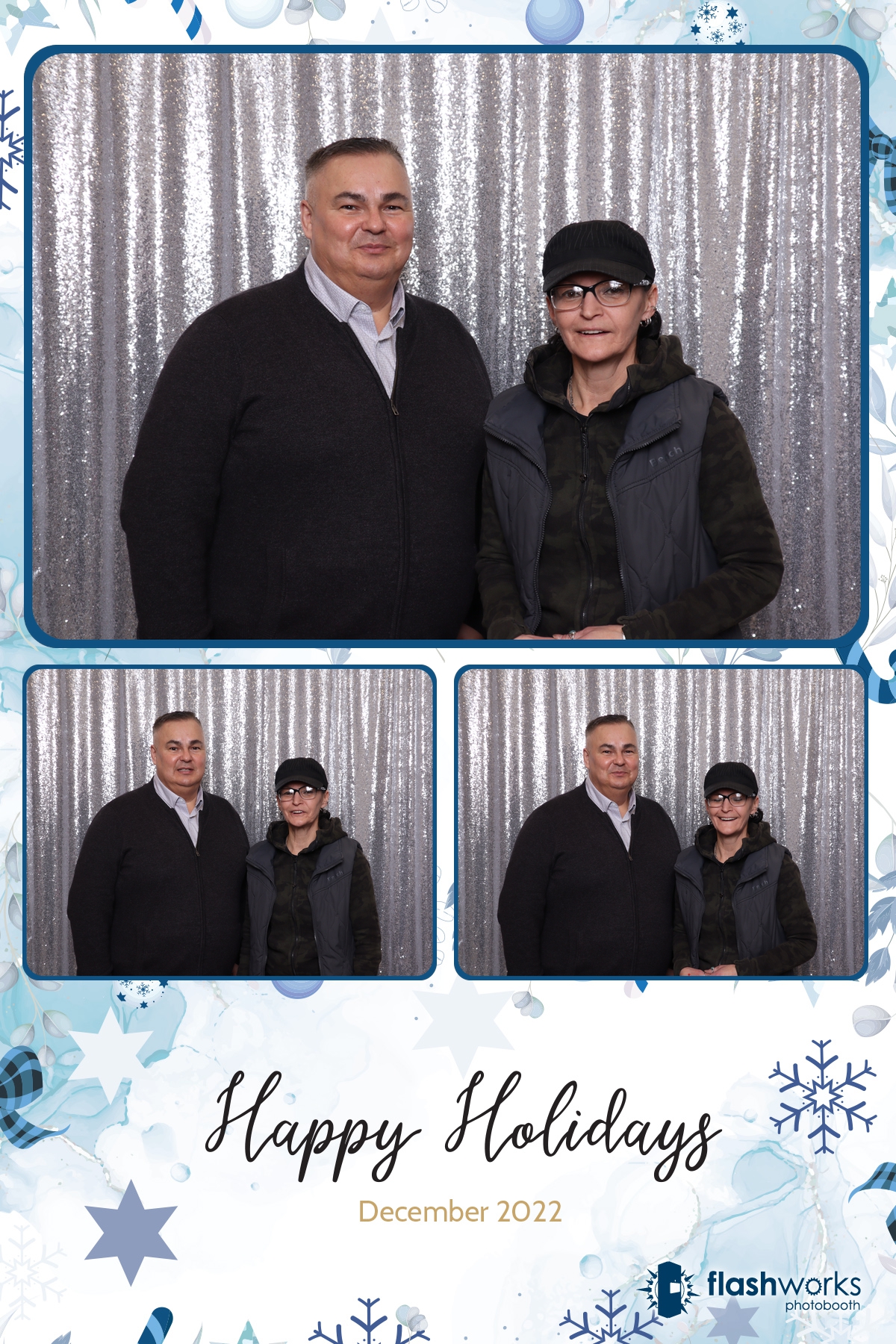 Holiday Family Dinner | View more photos from the event at gallery.flashworksphotobooth.com/u/FlashworksPhotoboothInc/Holiday-Family-Dinner