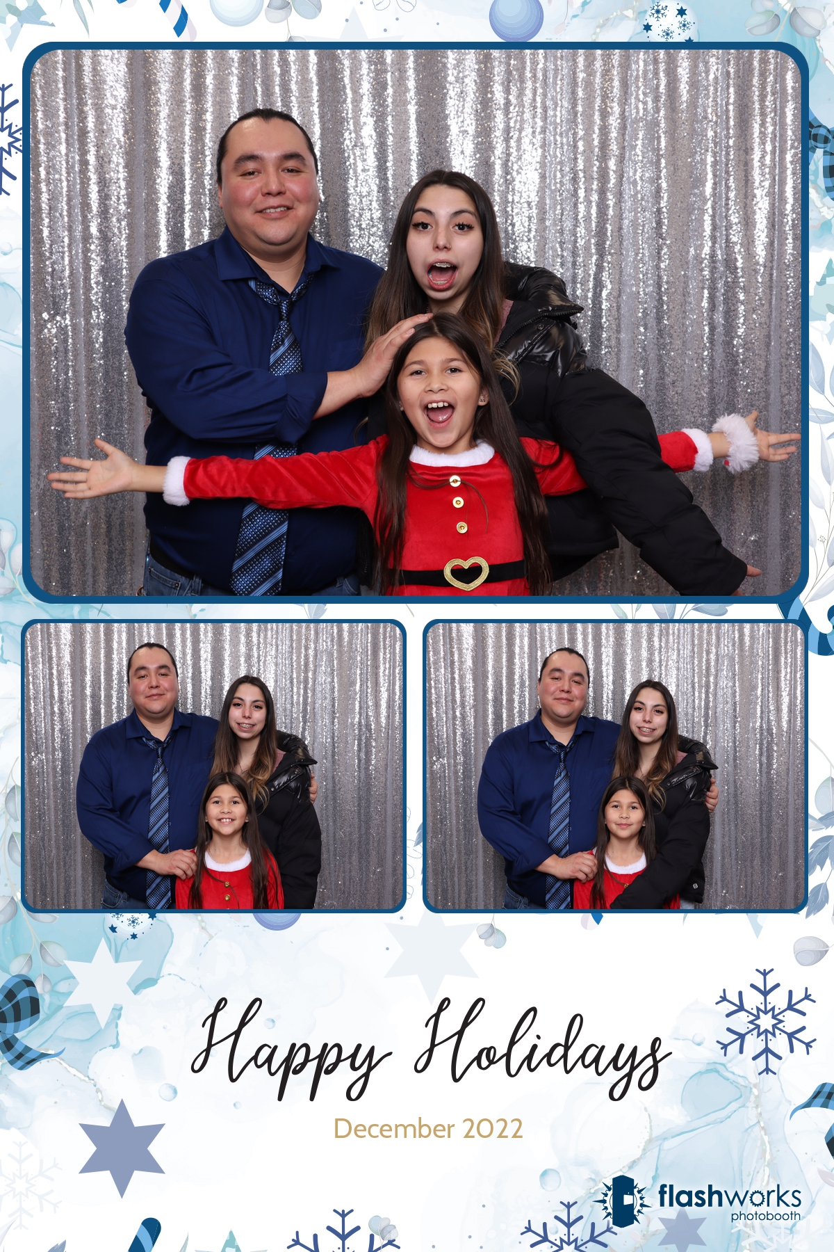 Holiday Family Dinner | View more photos from the event at gallery.flashworksphotobooth.com/u/FlashworksPhotoboothInc/Holiday-Family-Dinner