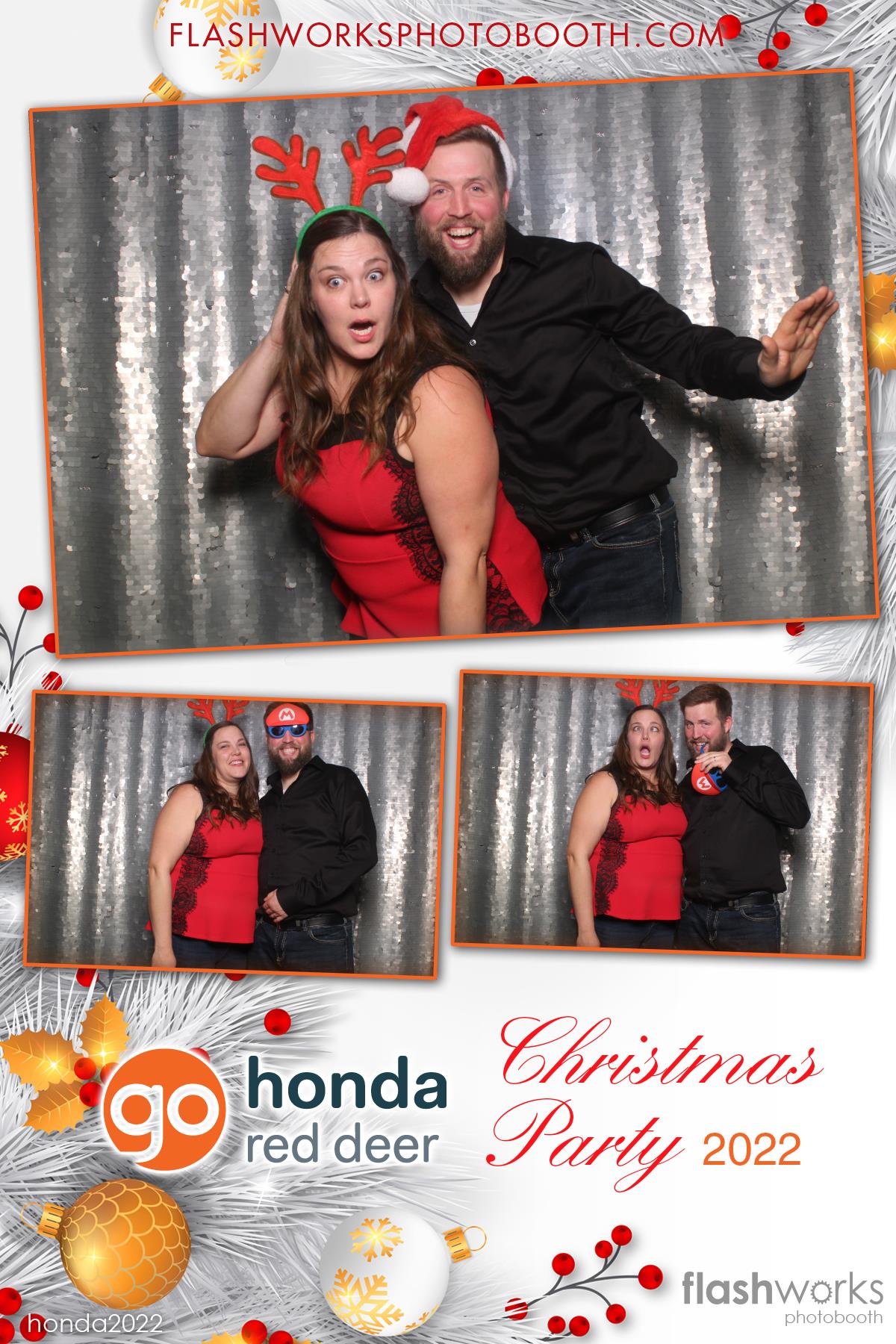 Red Deer Honda 2022 Christmas Party | View more photos from the event at gallery.flashworksphotobooth.com/u/FlashworksPhotoboothInc/Red-Deer-Honda-2022-Christmas-Party