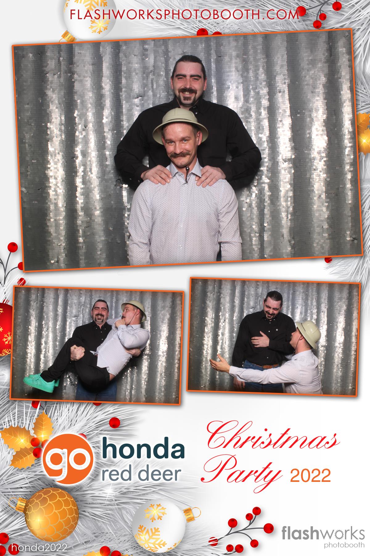 Red Deer Honda 2022 Christmas Party | View more photos from the event at gallery.flashworksphotobooth.com/u/FlashworksPhotoboothInc/Red-Deer-Honda-2022-Christmas-Party