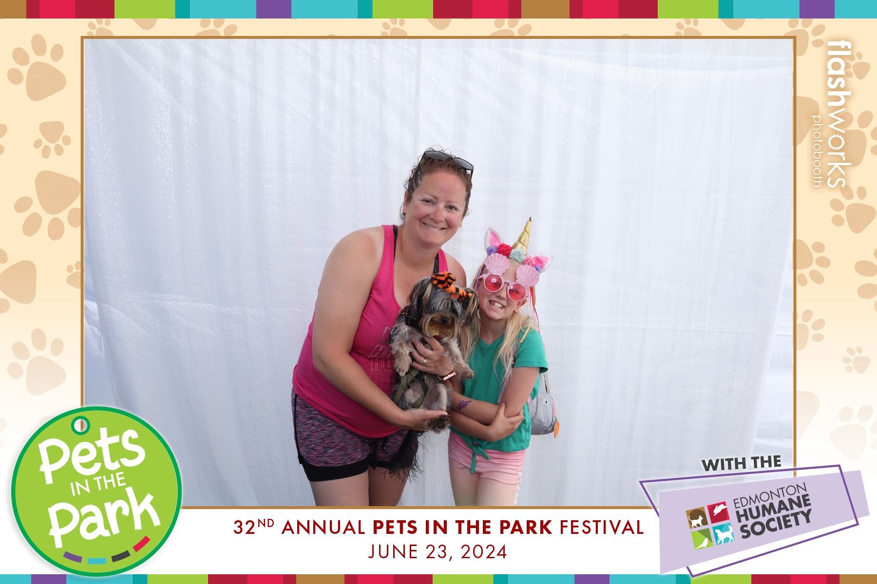 Edmonton Humane Society Pets in the Park | View more photos from the event at gallery.flashworksphotobooth.com/u/FlashworksPhotoboothInc/Edmonton-Humane-Society-Pets-in-the-Park-0