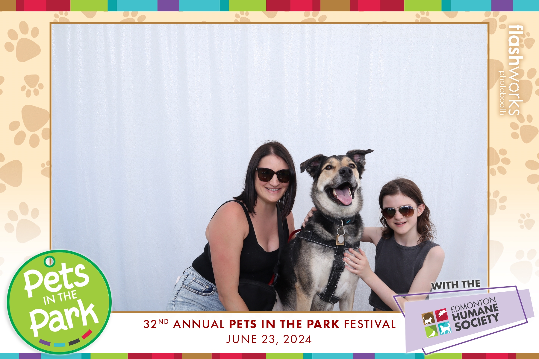 Edmonton Humane Society Pets in the Park | View more photos from the event at gallery.flashworksphotobooth.com/u/FlashworksPhotoboothInc/Edmonton-Humane-Society-Pets-in-the-Park-0