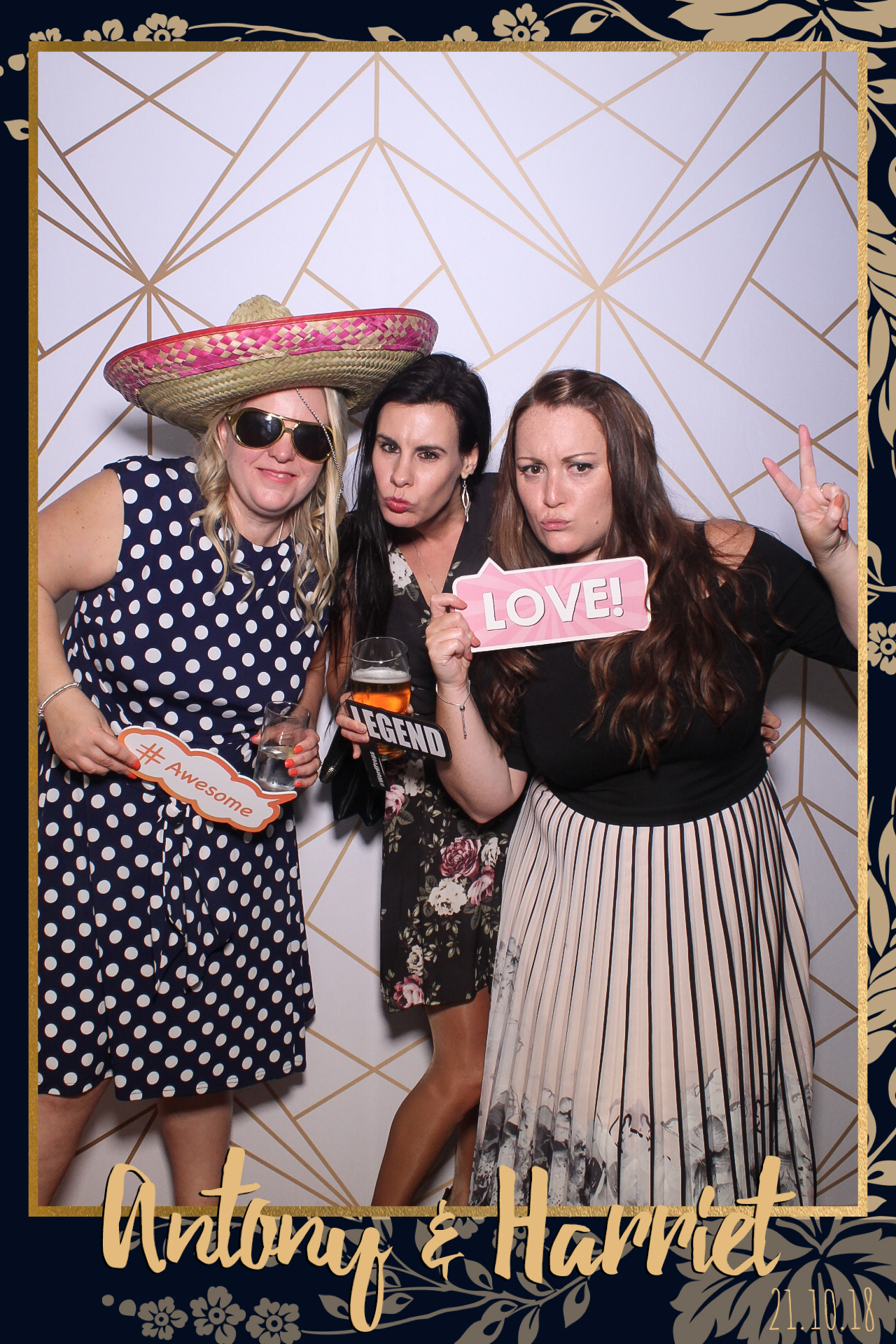 Anthony & Harriet Wedding | View more photos from the event at gallery.freshbooths.com/u/FreshBooths/Anthony-Harriet-Wedding