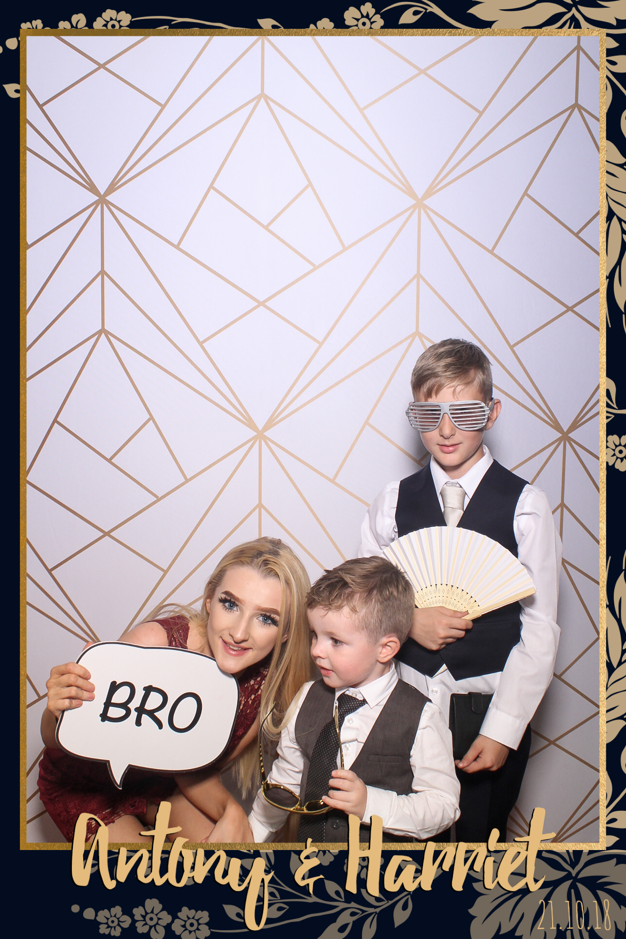 Anthony & Harriet Wedding | View more photos from the event at gallery.freshbooths.com/u/FreshBooths/Anthony-Harriet-Wedding