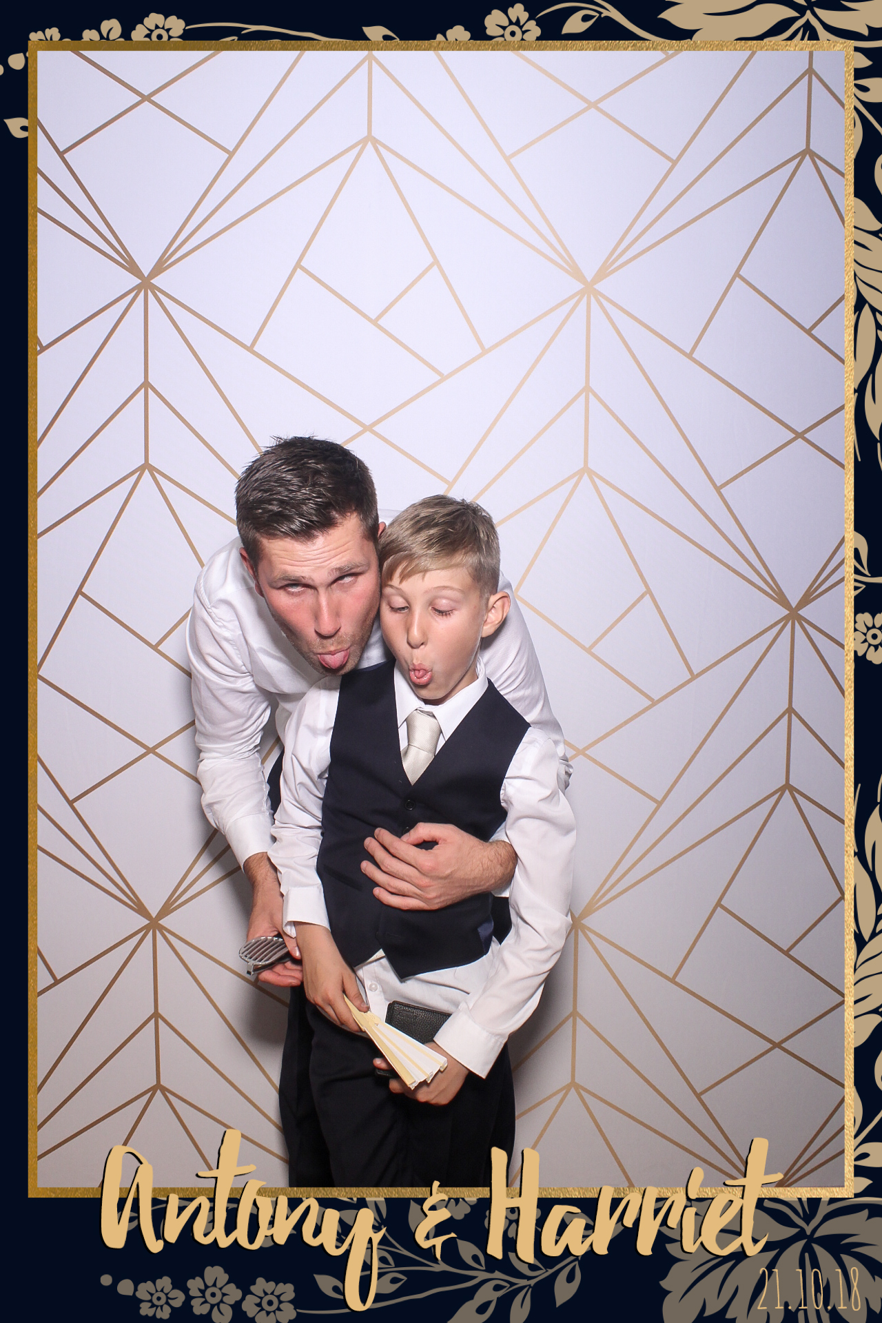 Anthony & Harriet Wedding | View more photos from the event at gallery.freshbooths.com/u/FreshBooths/Anthony-Harriet-Wedding