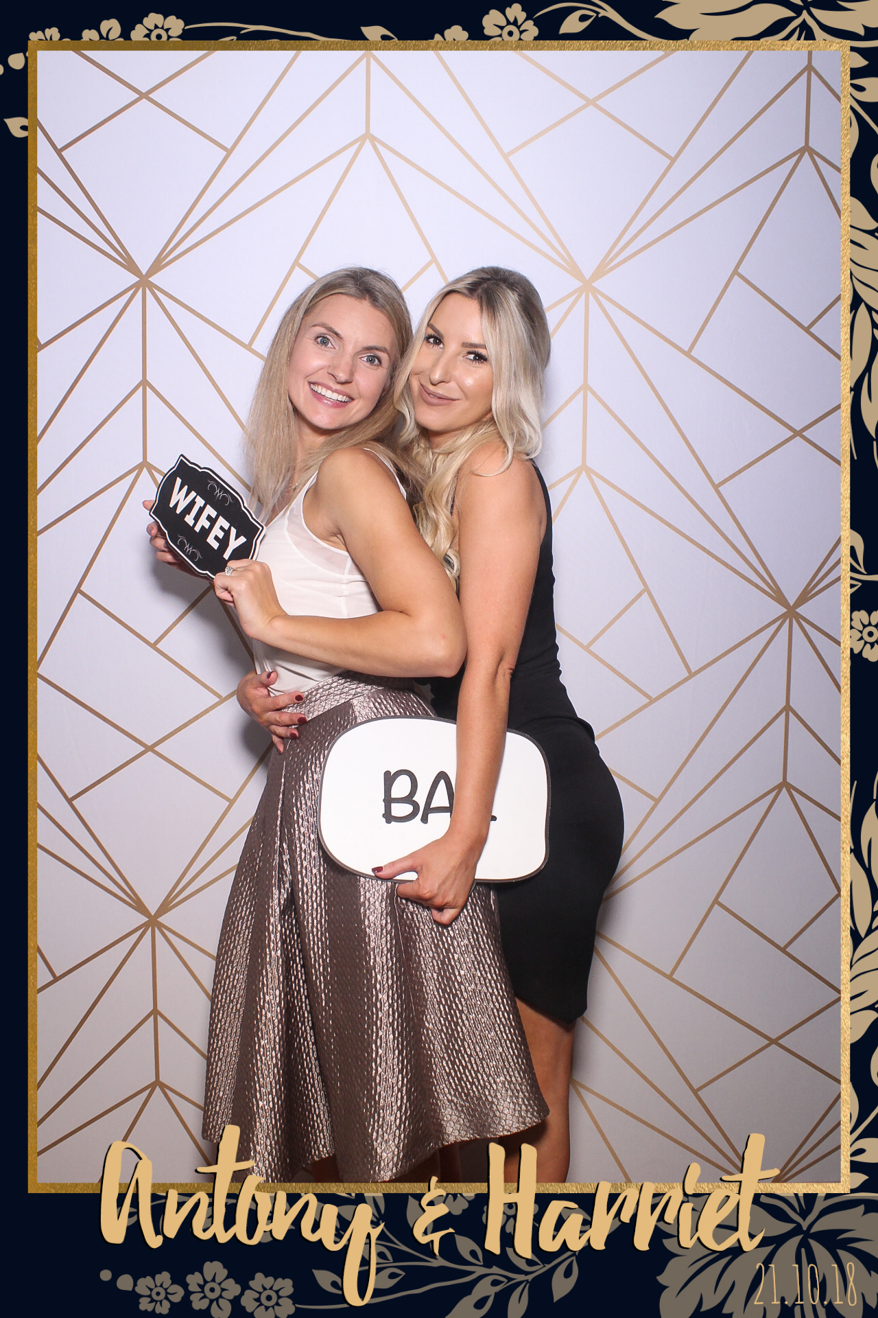 Anthony & Harriet Wedding | View more photos from the event at gallery.freshbooths.com/u/FreshBooths/Anthony-Harriet-Wedding