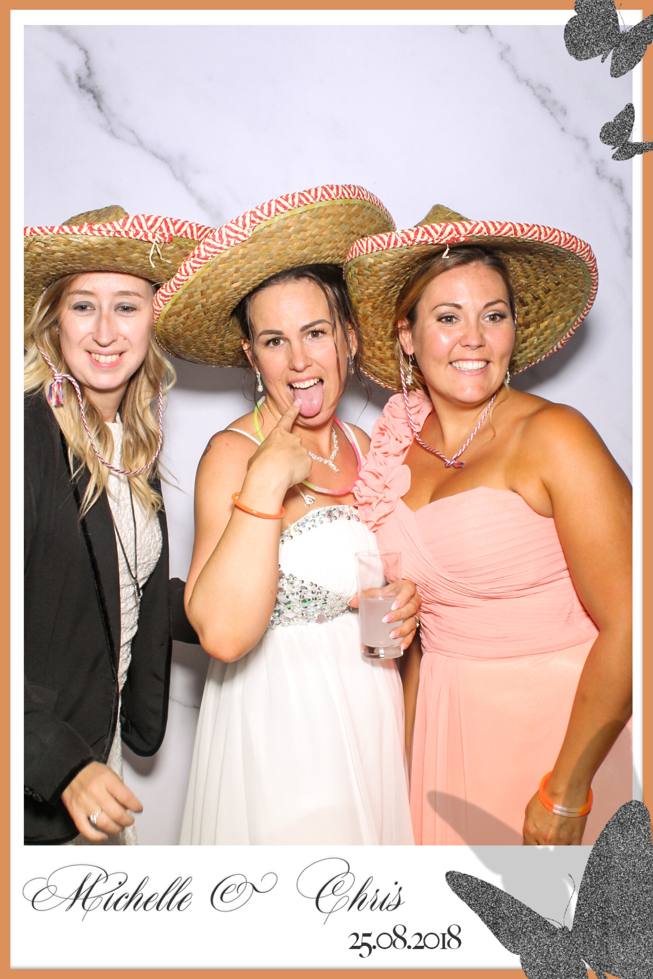 Chris & Michelle Wedding | View more photos from the event at gallery.freshbooths.com/u/FreshBooths/Chris-Michelle-Wedding