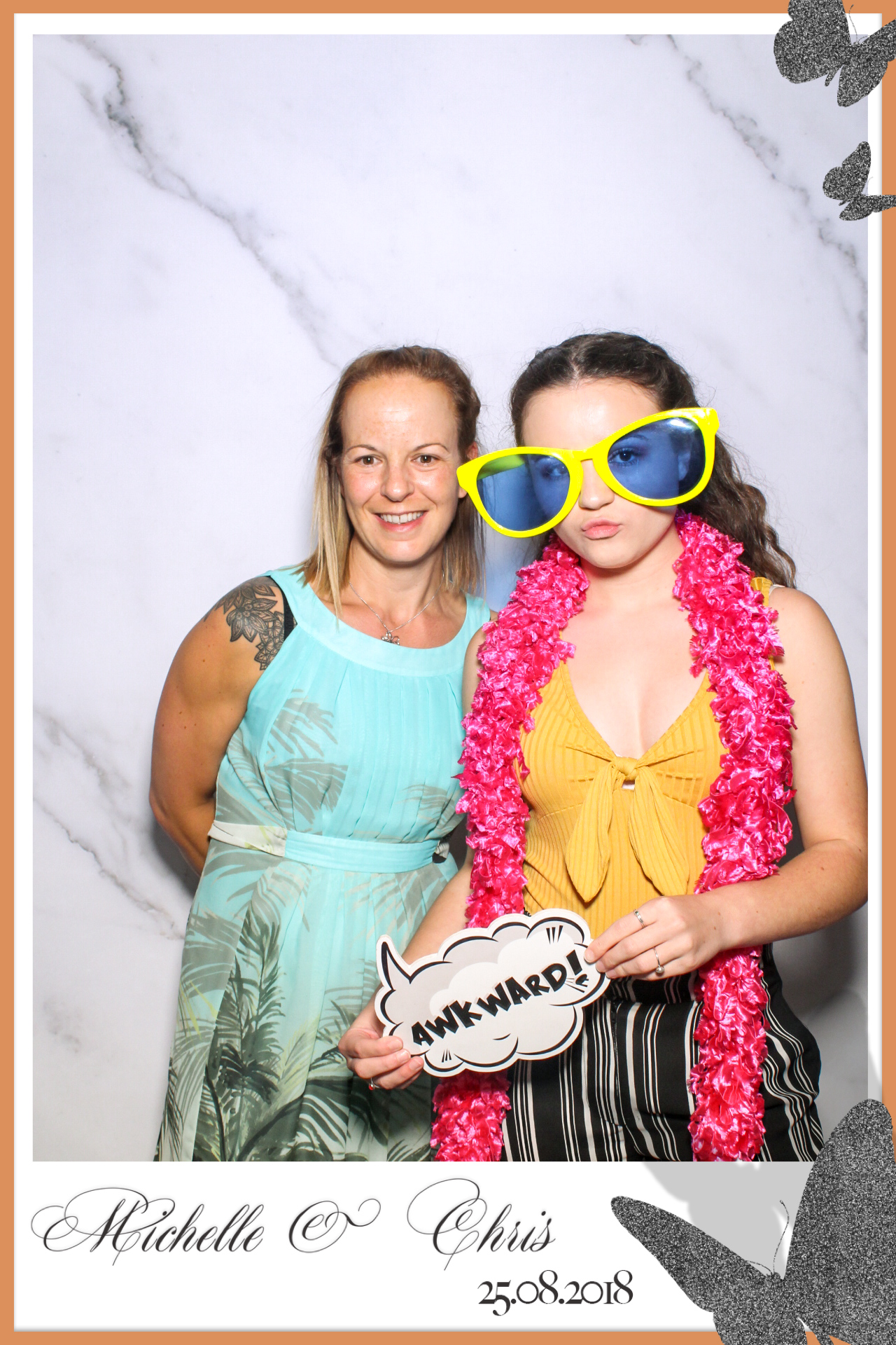 Chris & Michelle Wedding | View more photos from the event at gallery.freshbooths.com/u/FreshBooths/Chris-Michelle-Wedding