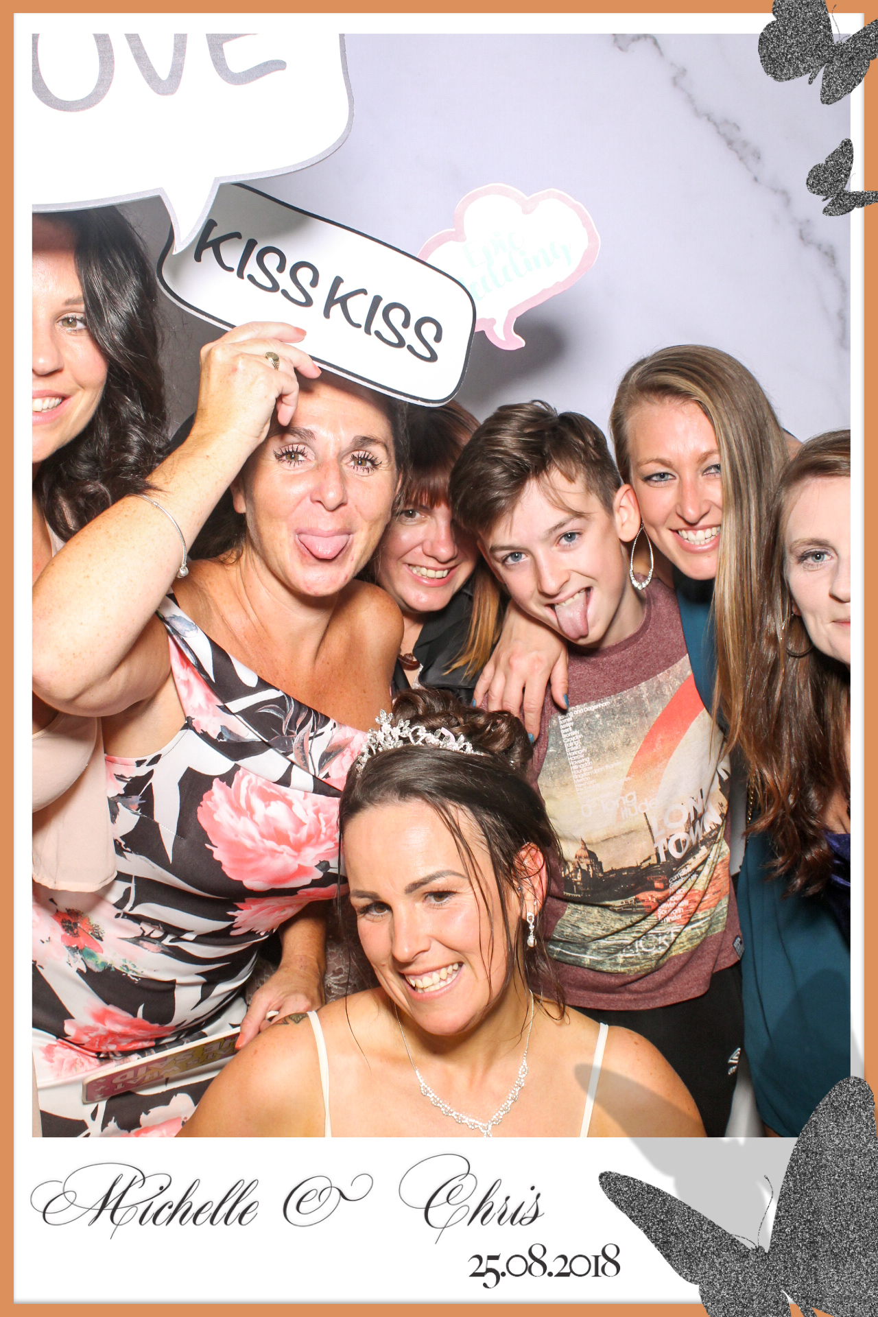 Chris & Michelle Wedding | View more photos from the event at gallery.freshbooths.com/u/FreshBooths/Chris-Michelle-Wedding